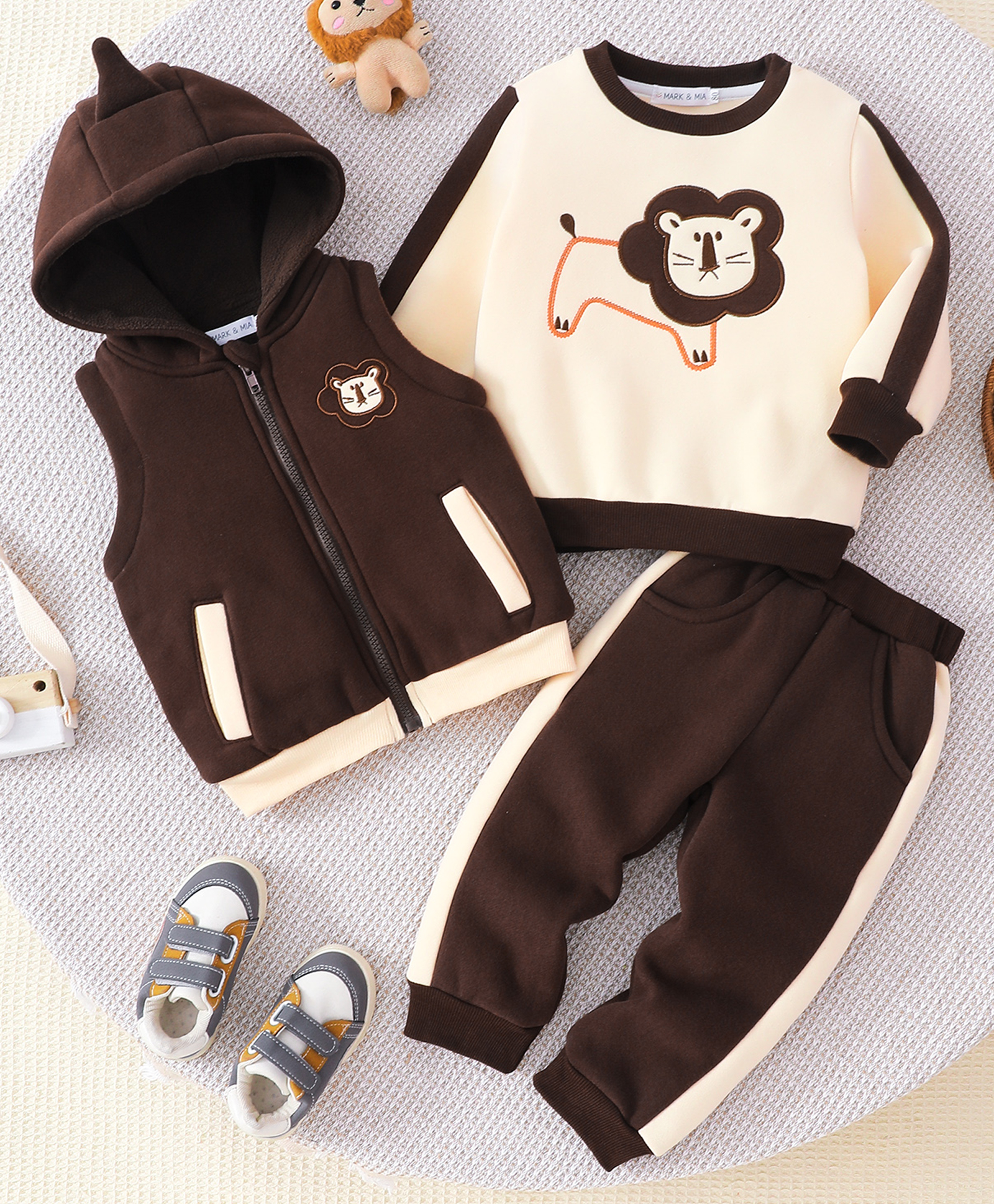 Mark & Mia Full Sleeve 3 Piece Winter Wear Tee & Pants Set with Jacket Lion Embroidery - Brown-image-7