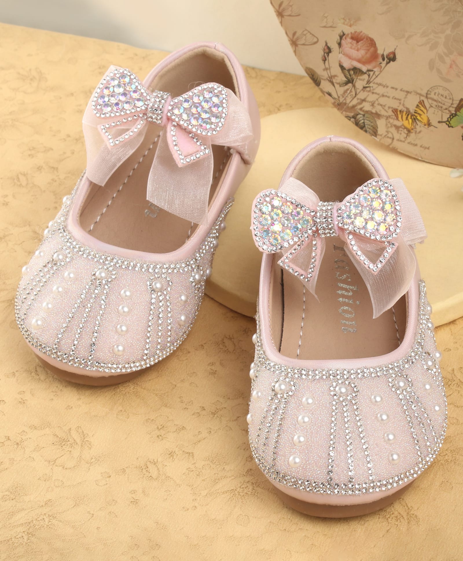 KIDLINGSS Pearl & Stones Embellished Bow Applique Detailed Velcro Closure Mary Jane Ballerinas - Light Pink-image-40