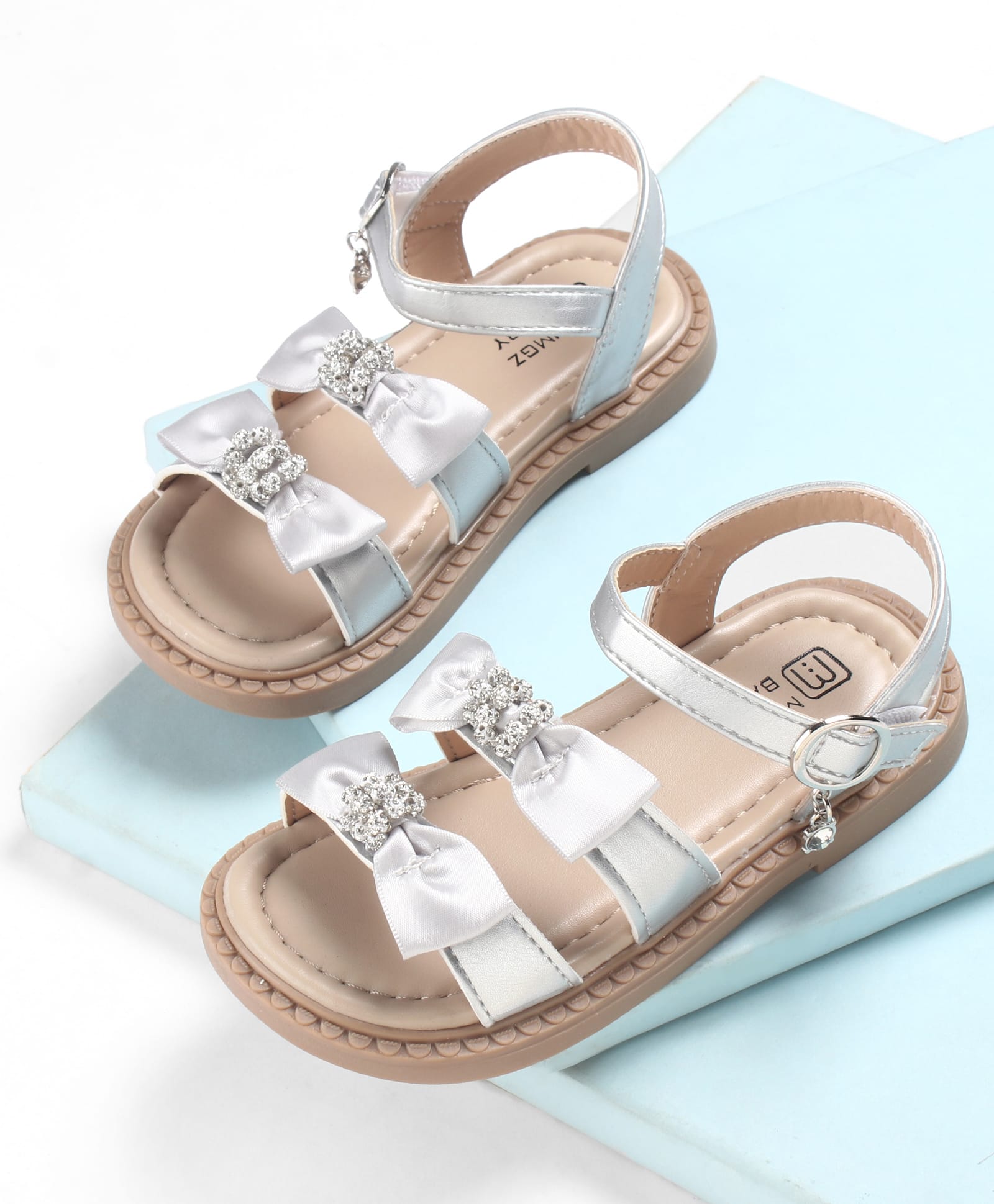 KIDLINGSS Stone Embellished Bow Applique Detailed Buckle Closure Sandals - Silver-picture-18