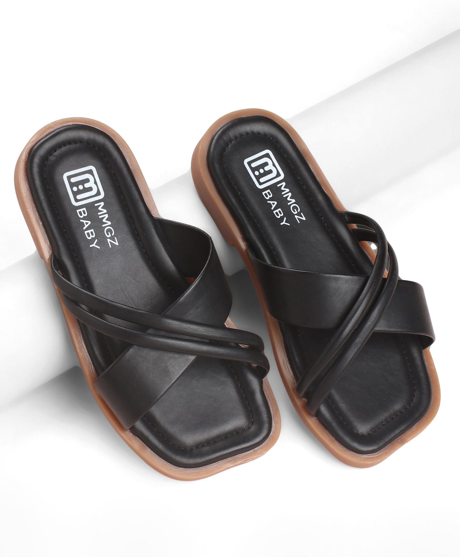 KIDLINGSS Solid Strap Detailed Slip On Sandals - Black-picture-17
