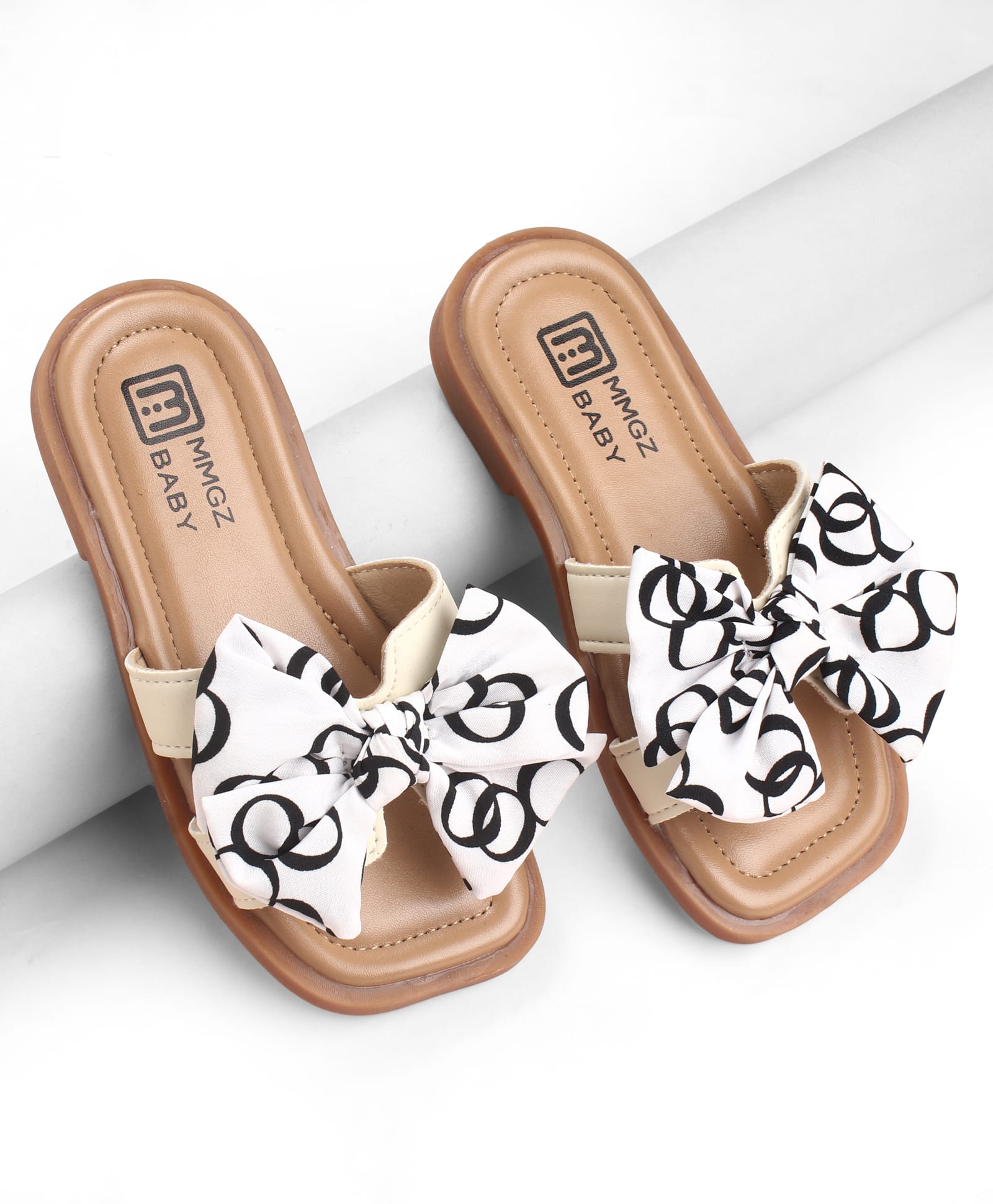 KIDLINGSS Abstract Printed Bow Applique Detailed Slip On Sandals - White-image-38