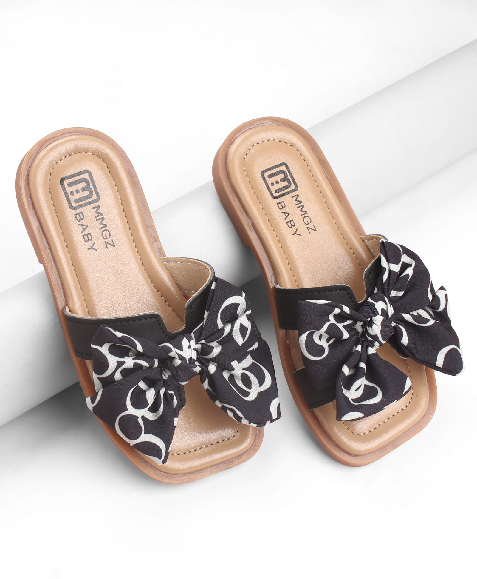 KIDLINGSS Abstract Printed Bow Applique Detailed Slip On Sandals - Black-image-45