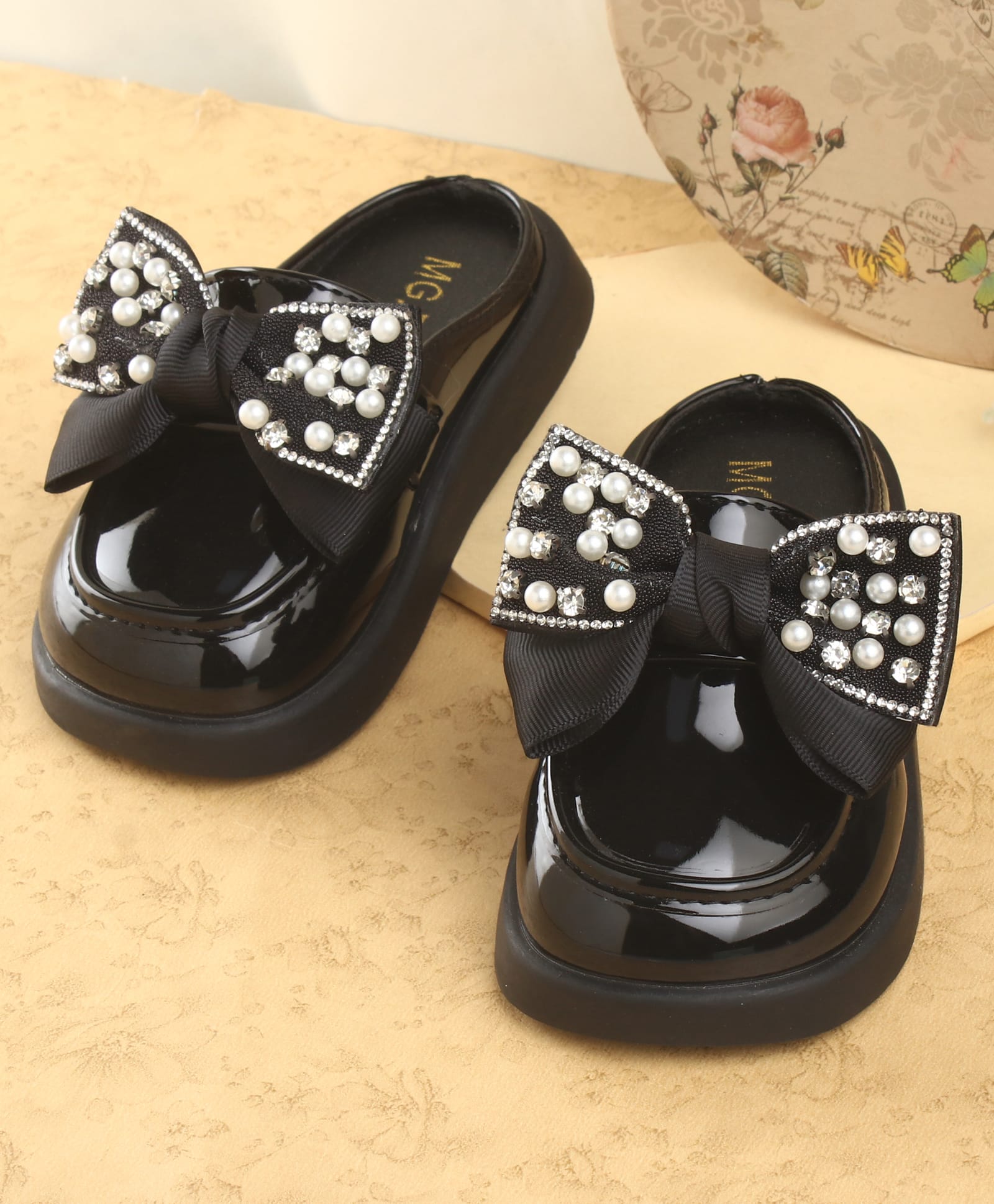 KIDLINGSS Stone & Pearl Embellished Bow Applique Detailed Slip On Mules Style Ballerinas - Black-image-48