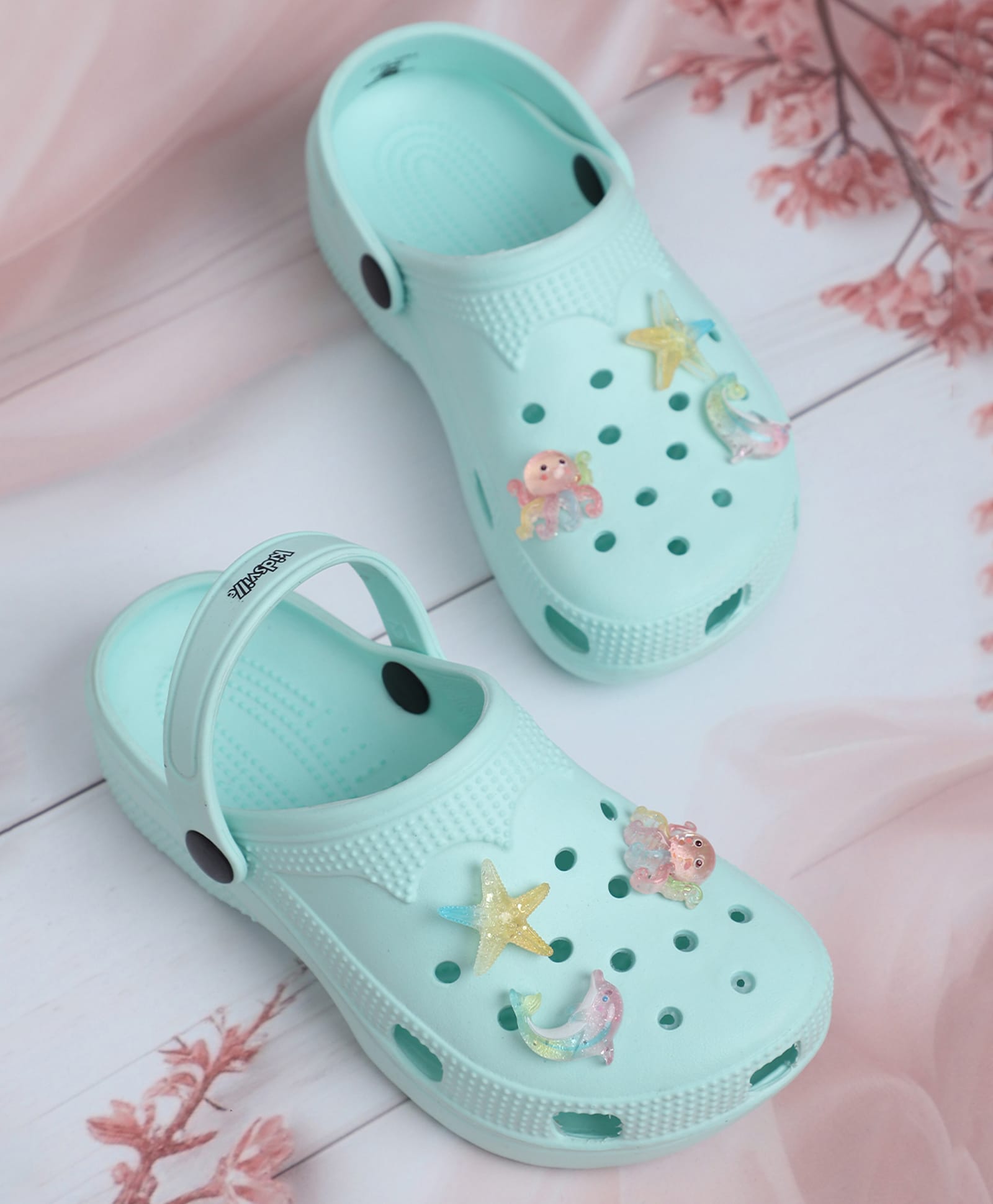 Kidsville Sea Life Applique Detailed Perforated Sling Back Clogs - Green-picture-12