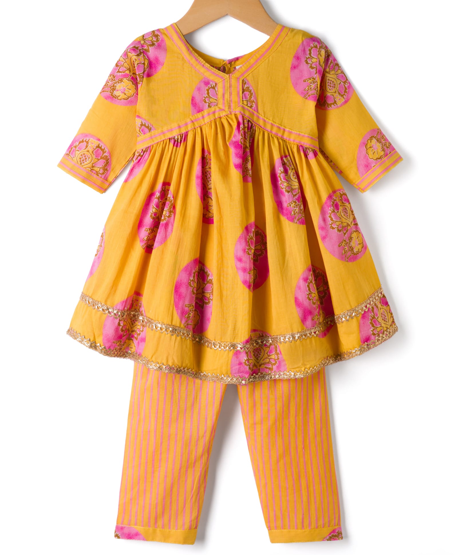 Teentaare Cotton Woven Three Forth Sleeves Floral Printed & Striped Kurti & Pant Set - Yellow & Pink-image-43
