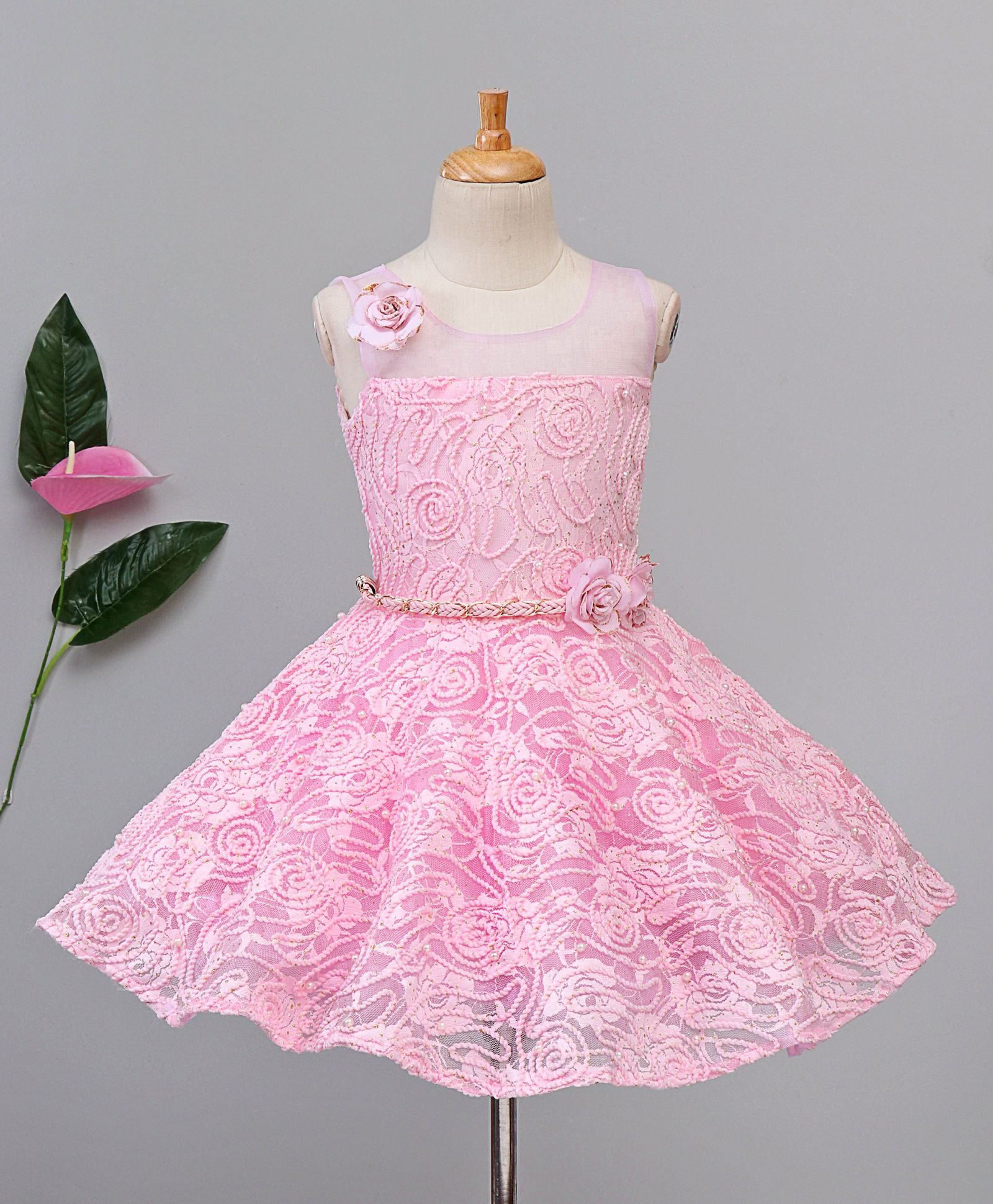 flower applique sleeveless pink dress