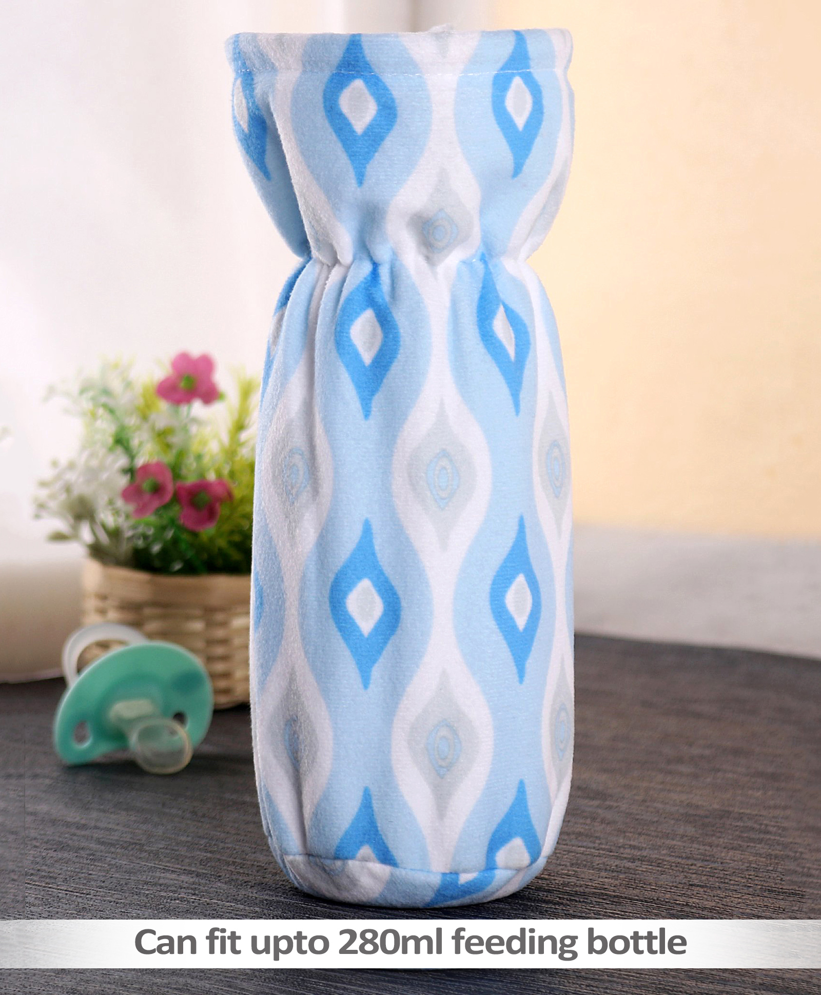 Babyhug Velour Feeding Bottle Cover Ogee Print Large Blue-  Fits Upto 330 ml Bottle-image-40
