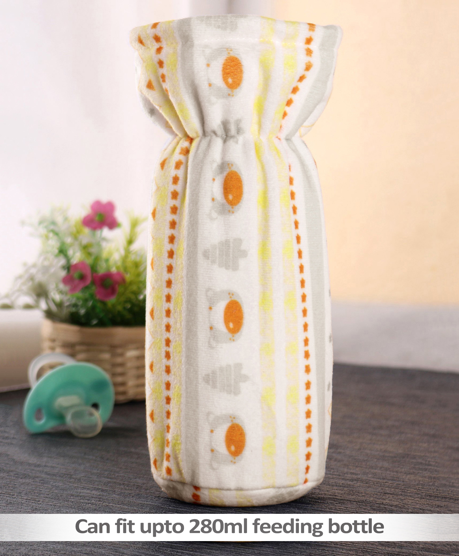 Babyhug Velour Feeding Bottle Cover Bear Print Large Off White - Fits Upto 330 ml Bottle-image-6