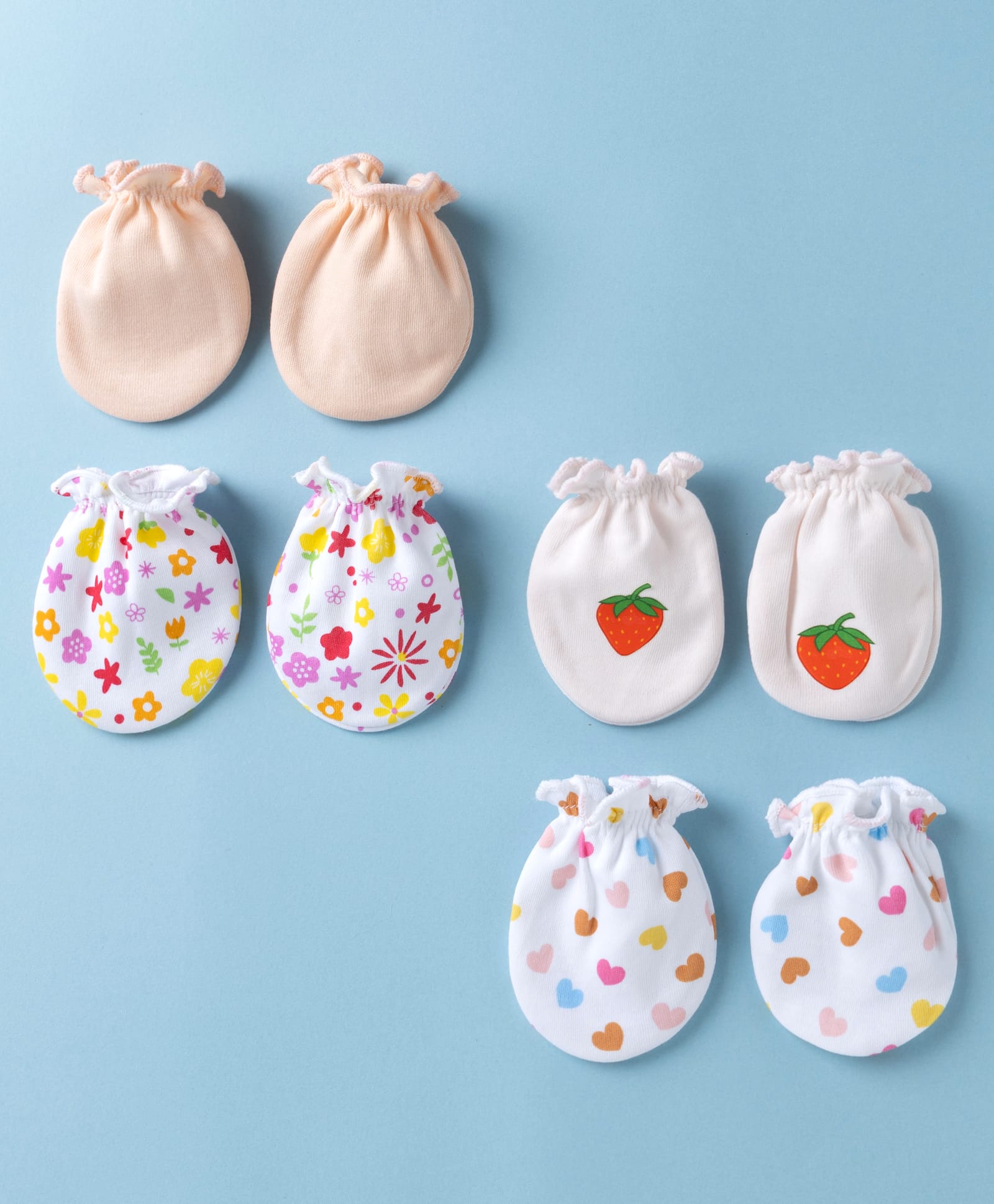 Ben Benny Interlock Knit Strawberry Hearts & Floral Printed Mittens Pack Of 4- White & Peach-image-34