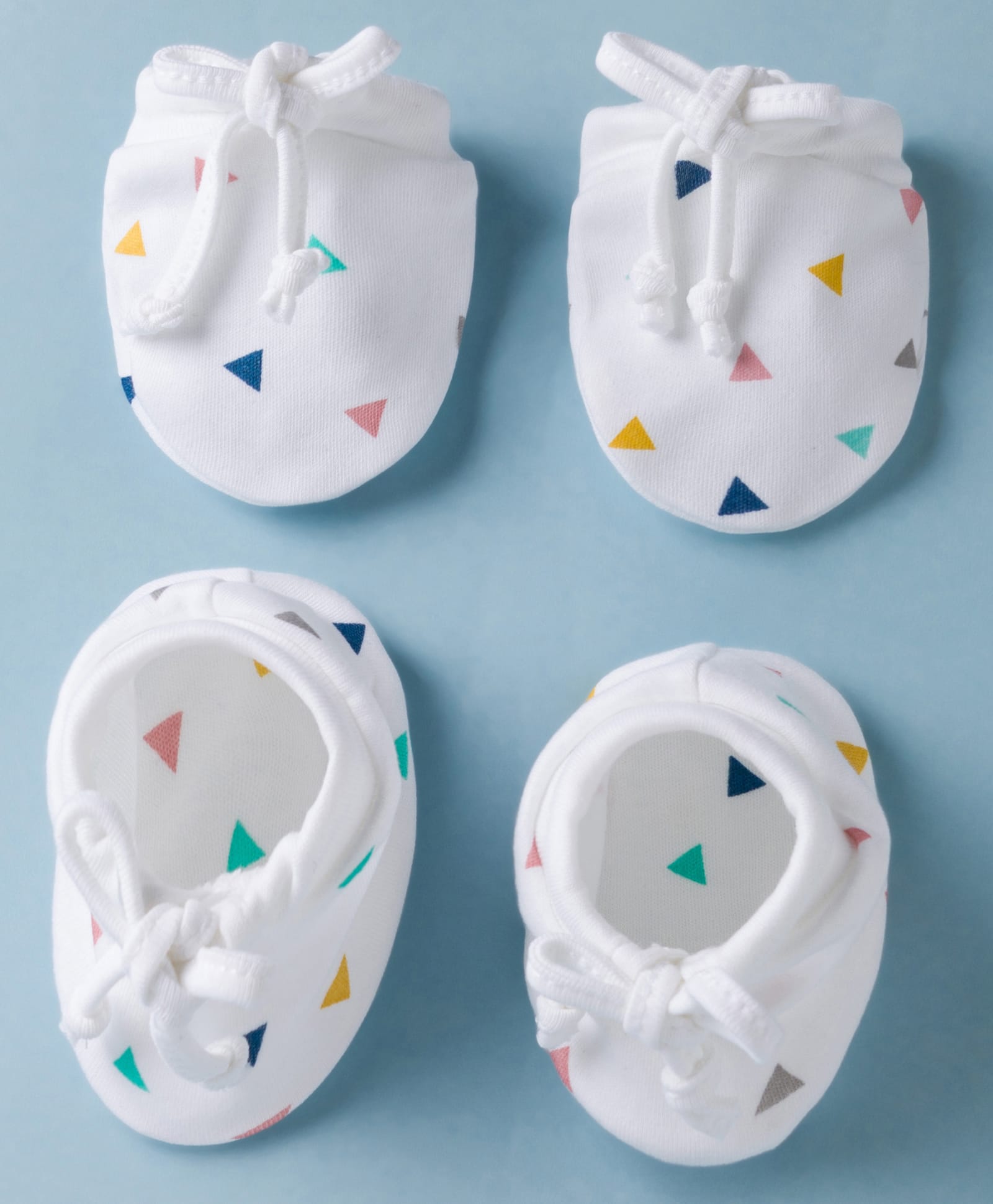 Ben Benny Interlock Knit Mittens and Booties Set With Geometrical Print - White-picture-26