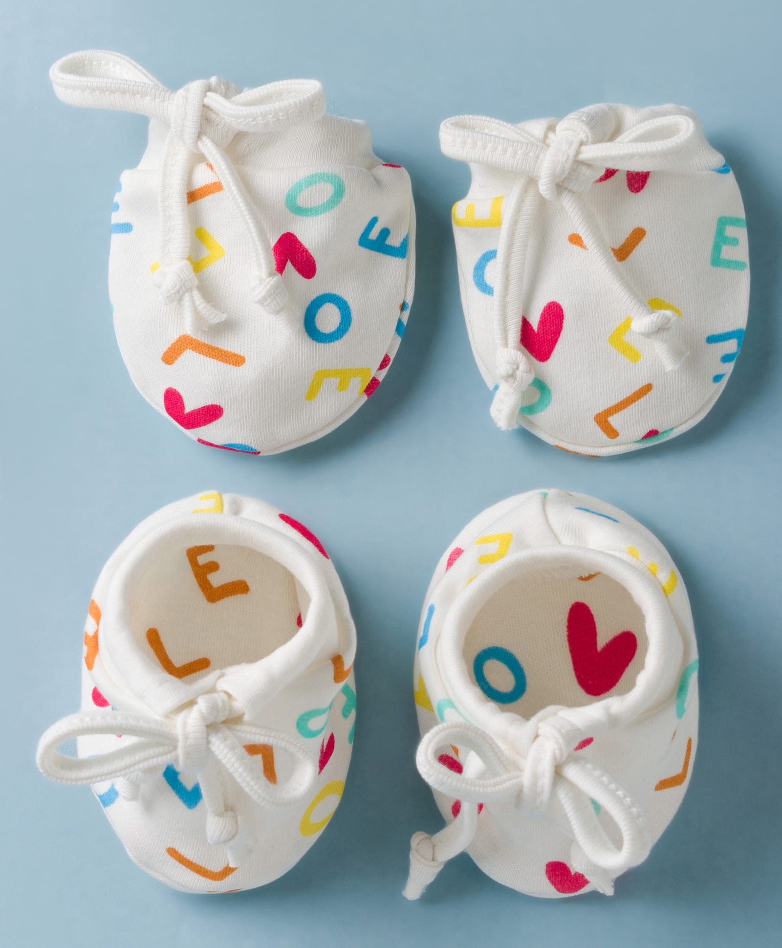 Ben Benny Interlock Knit Mittens and Booties Set With Text Print - White-picture-23