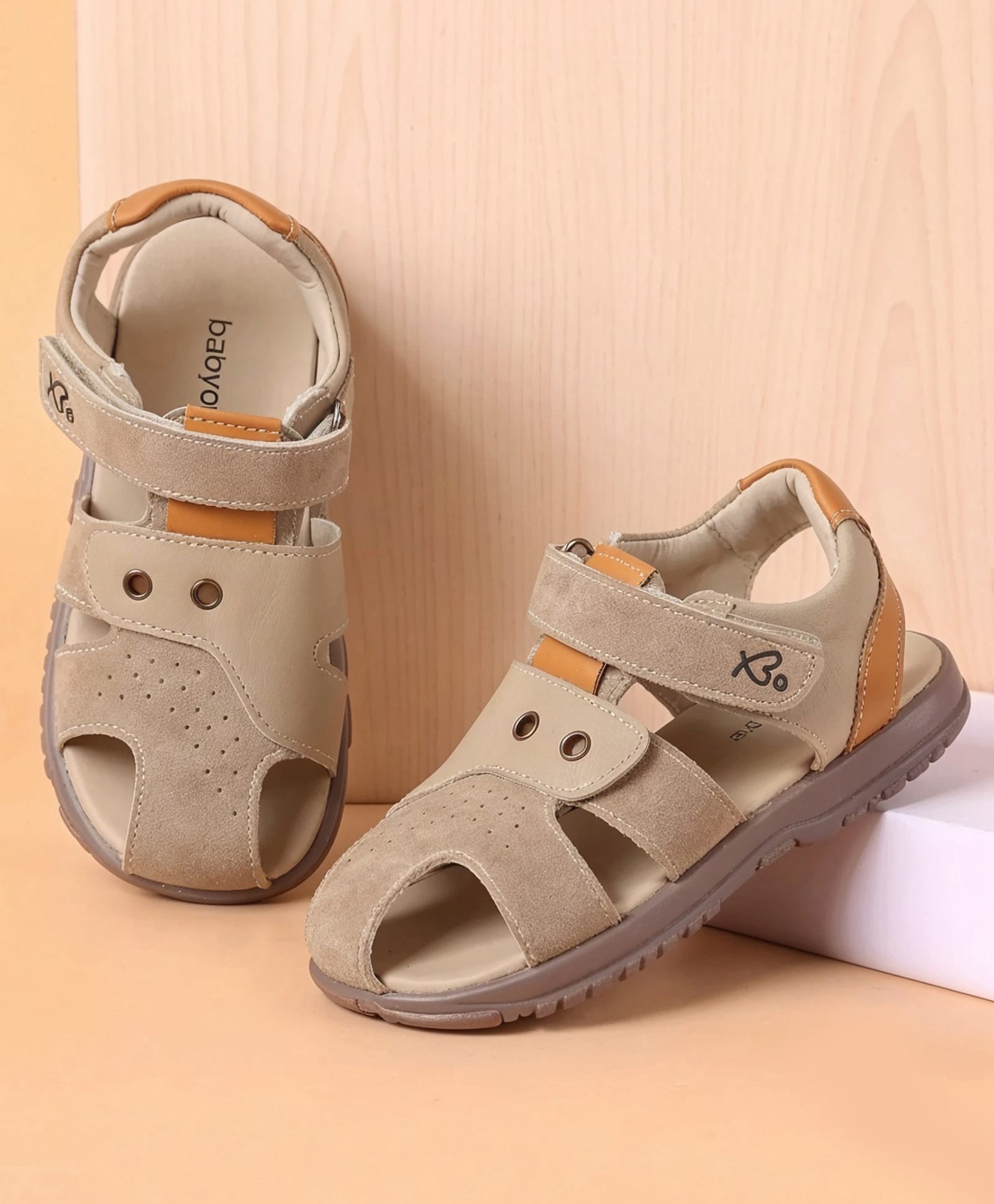 Babyoye Velcro Clsoure Sandals With Heart Print - Beige-image-17