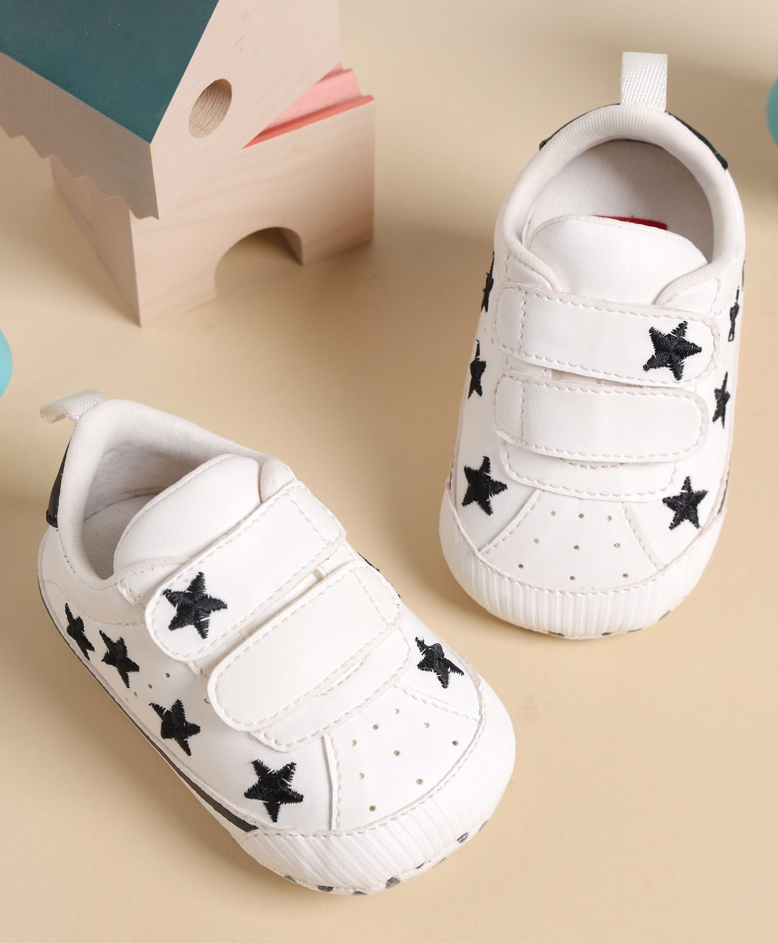 Kicks & Crawl Stars Embroidered Velcro Closure Shoes - White-picture-12