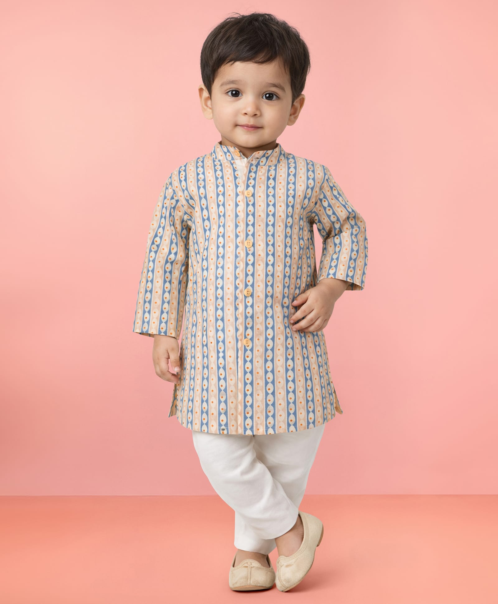 Vastramay Cotton Woven Full Sleeves Ethnic Motif Printed Kurta Pyjama Set - Aqua Blue-image-36