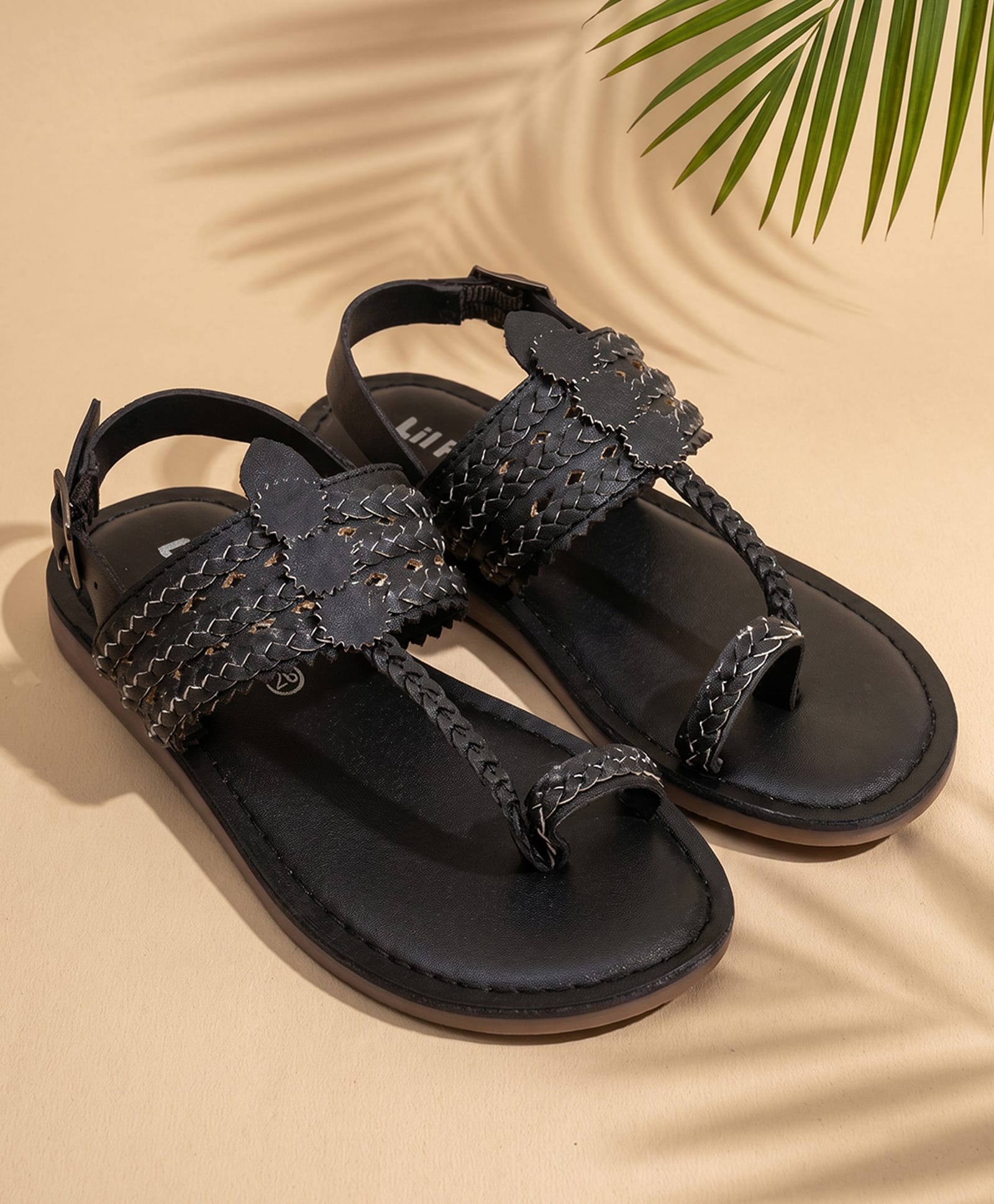 LIL PITAARA Solid Buckle Closure Kolhapuri Sandals - Black-picture-24