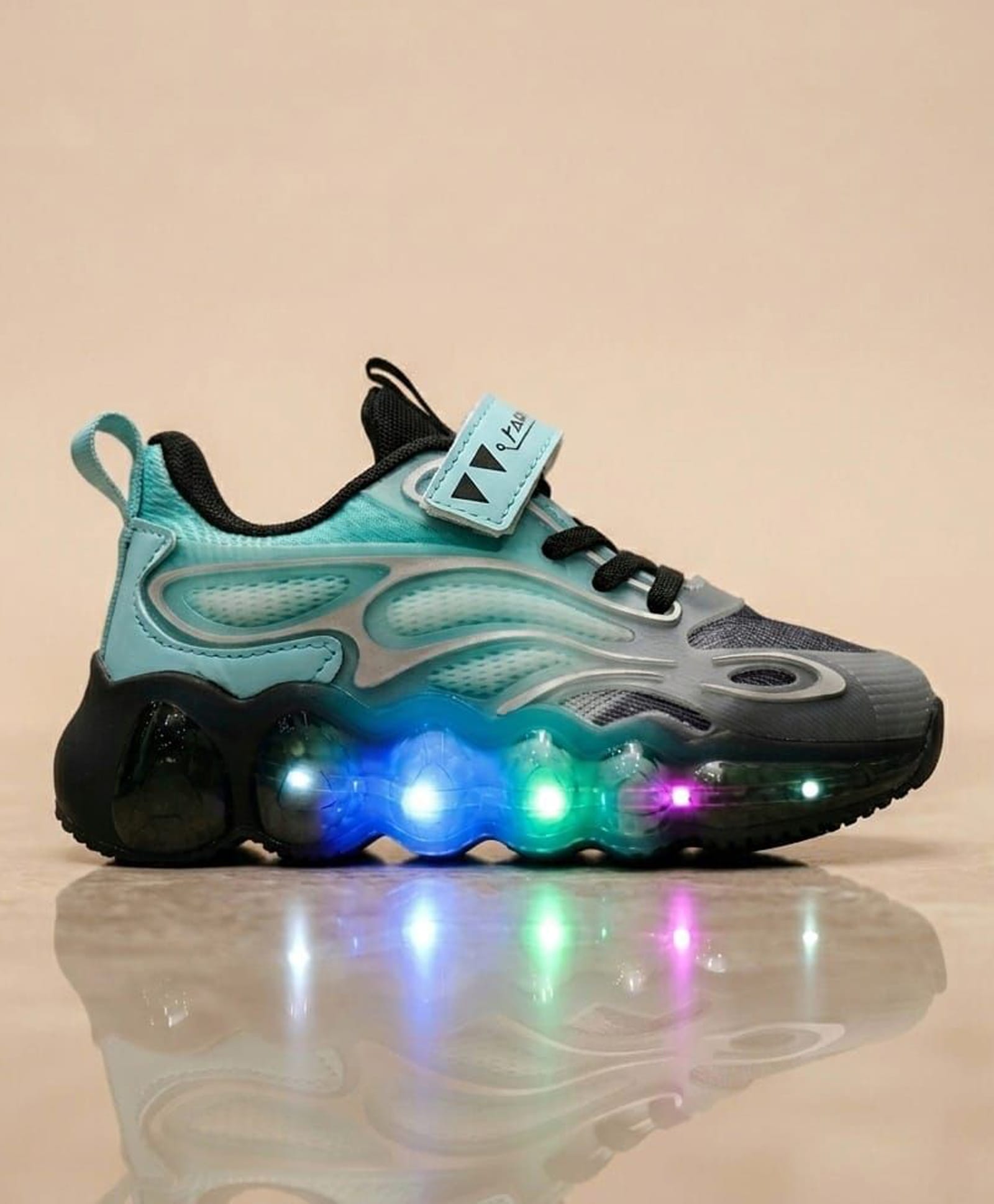 ABROS Mesh Detailed Ombre Abstract Designed Velcro Closure LED Shoes - Black & Green-image-35