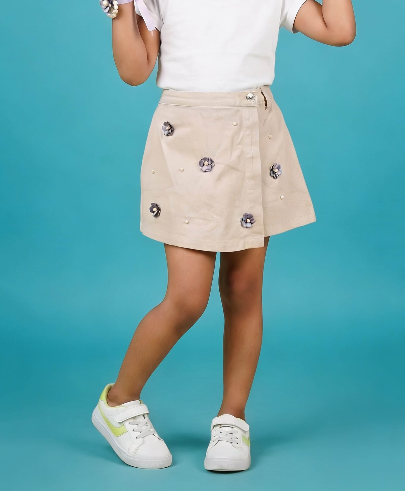 Kiddopanti Cotton Woven Pearl Embellished Floral Applique Detailed Skort - Beige-picture-27