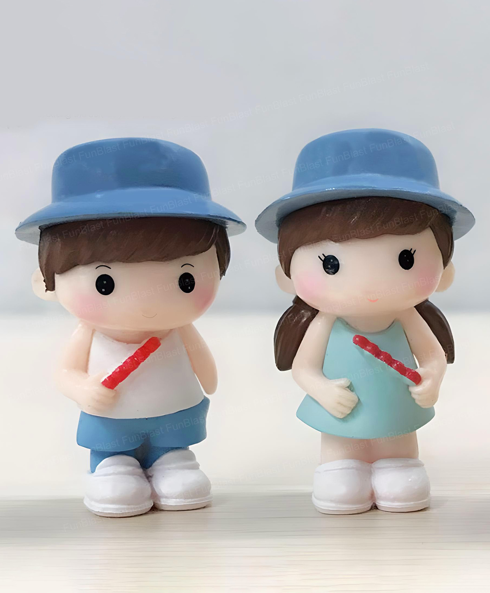 FunBlast Cute Miniature Couple Figurines with Hat for Home & Car Pack of 2 (Blue)-image-44