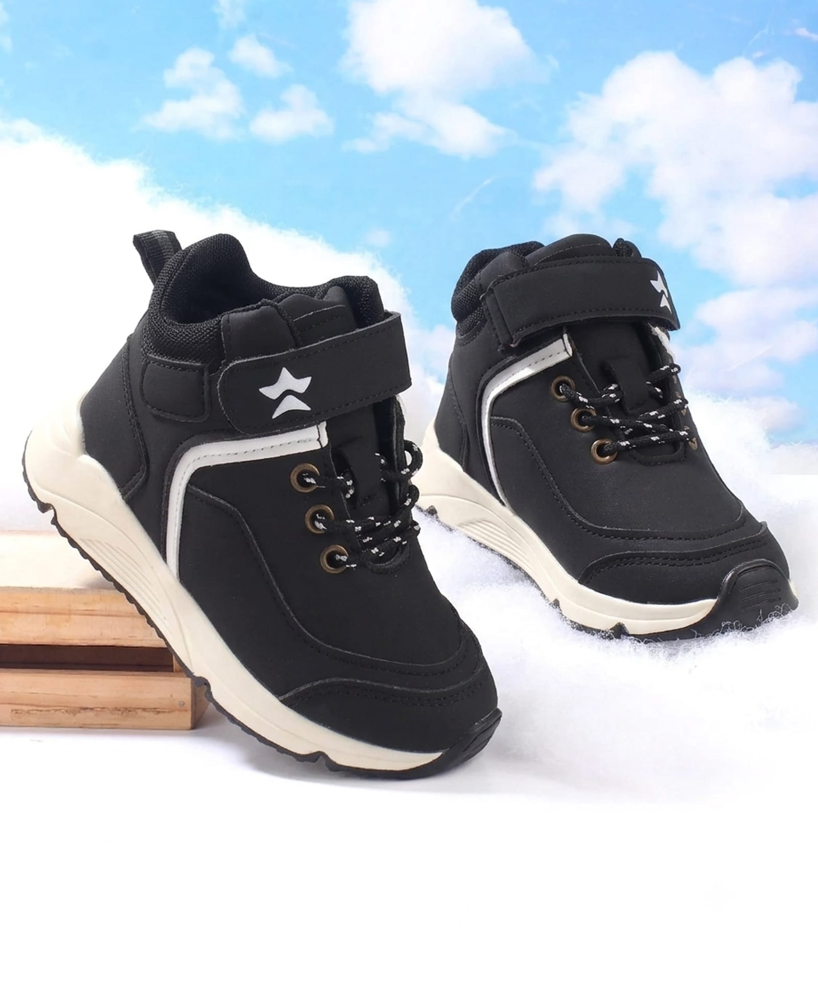 Cute Walk by Babyhug Velcro Closure Solid Winter Shoes - Black-picture-14