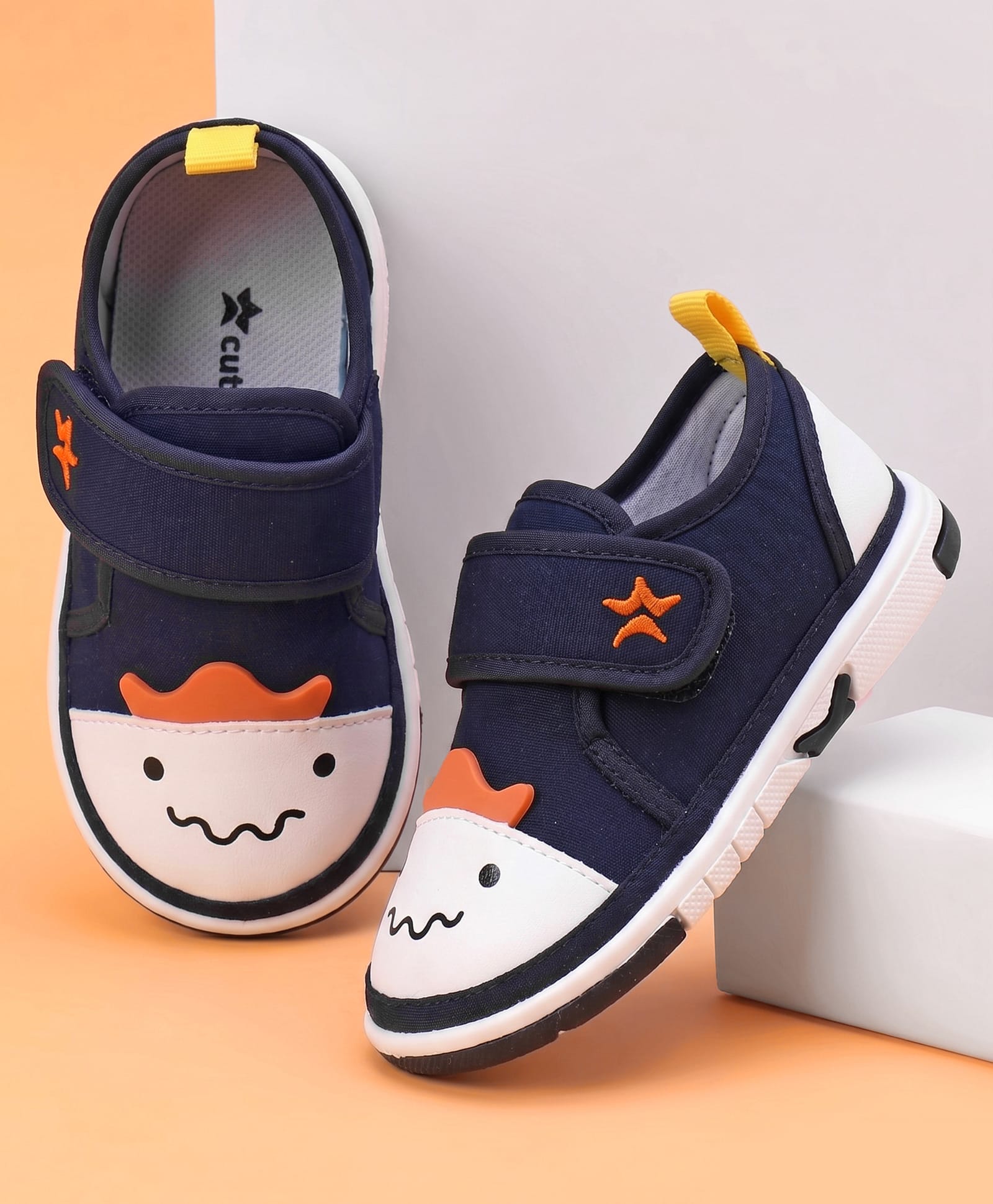 Cute Walk by Babyhug Velcro Closure Animal Face Printed Musical Casual Shoes - Navy Blue-image-15