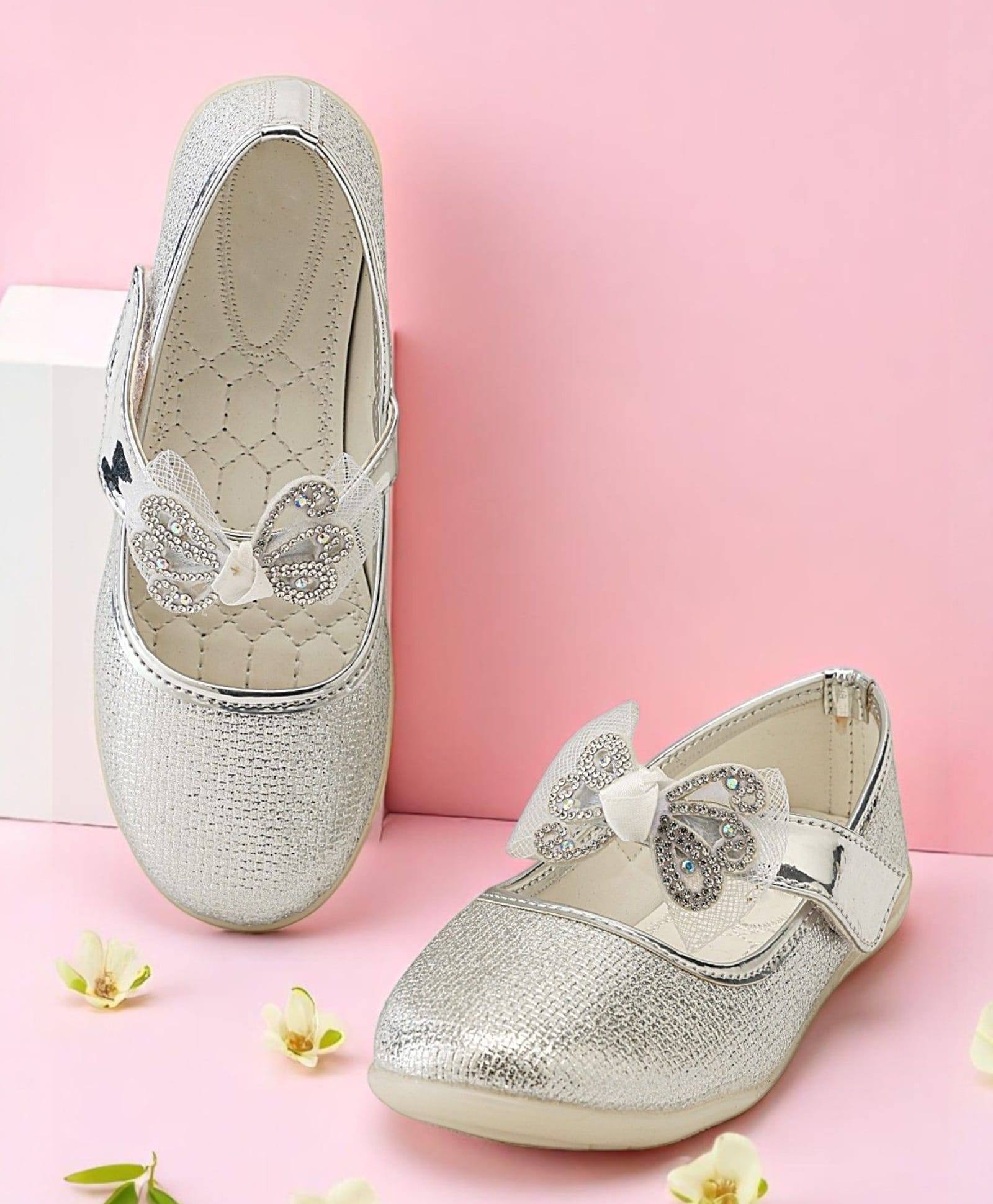 Freeplay Stones Embellished Bow Applique Detailed Ballerinas - Silver-picture-47