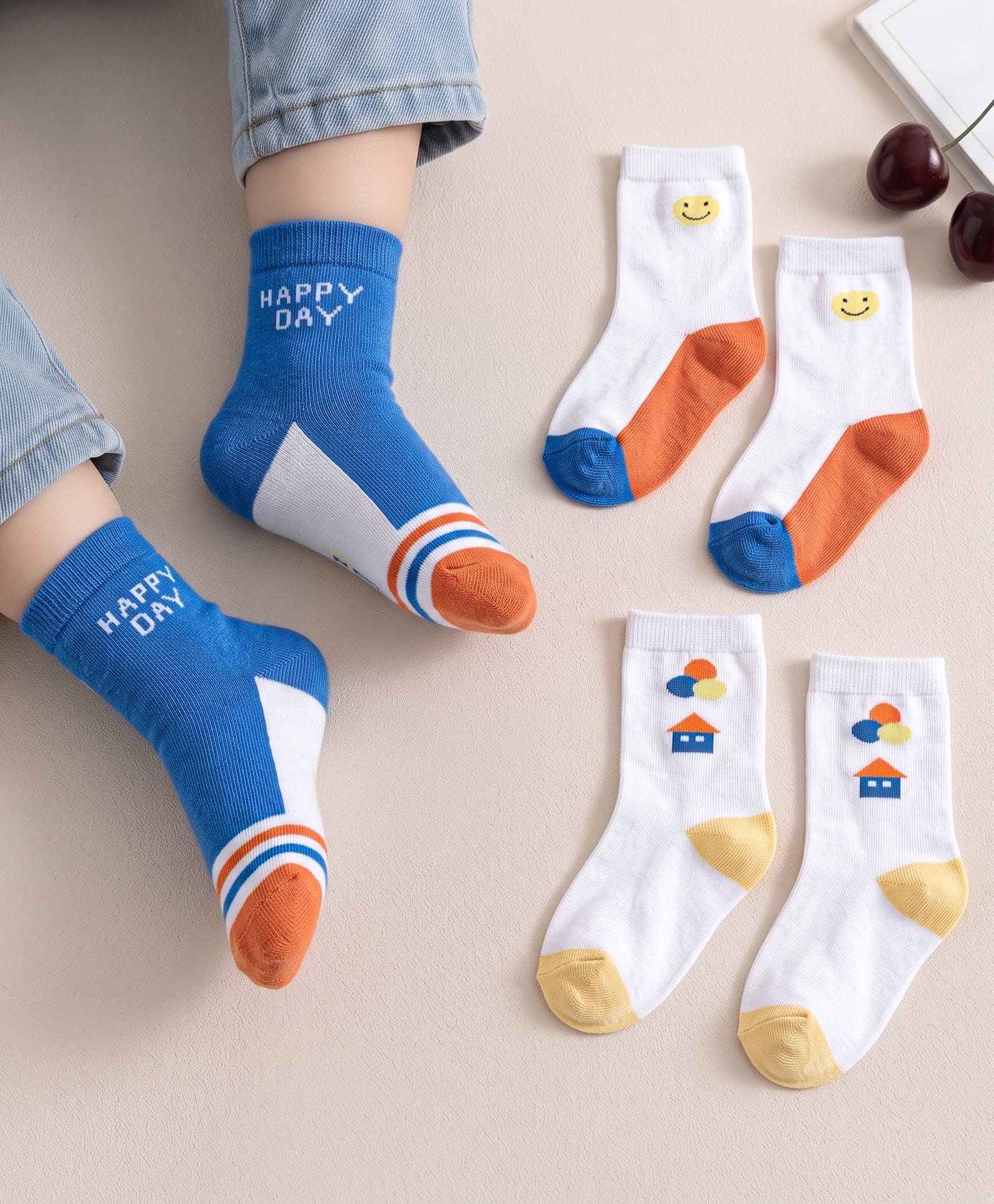 Cutewalk by Babyhug Anti-Bacterial Ankle Length Socks With Happy Life Design Pack Of 3 - White-image-18
