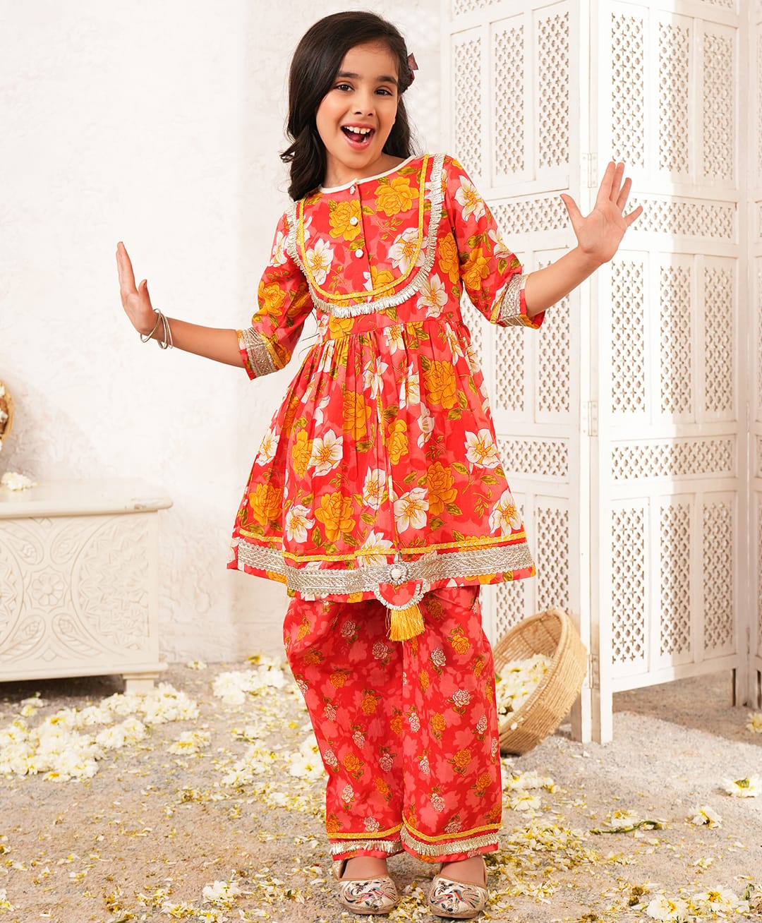 LIL PITAARA Pure Cotton Woven Three Fourth Sleeves Floral Printed & Gota Lace Embellished Kurti & Pants Set - Red-picture-38