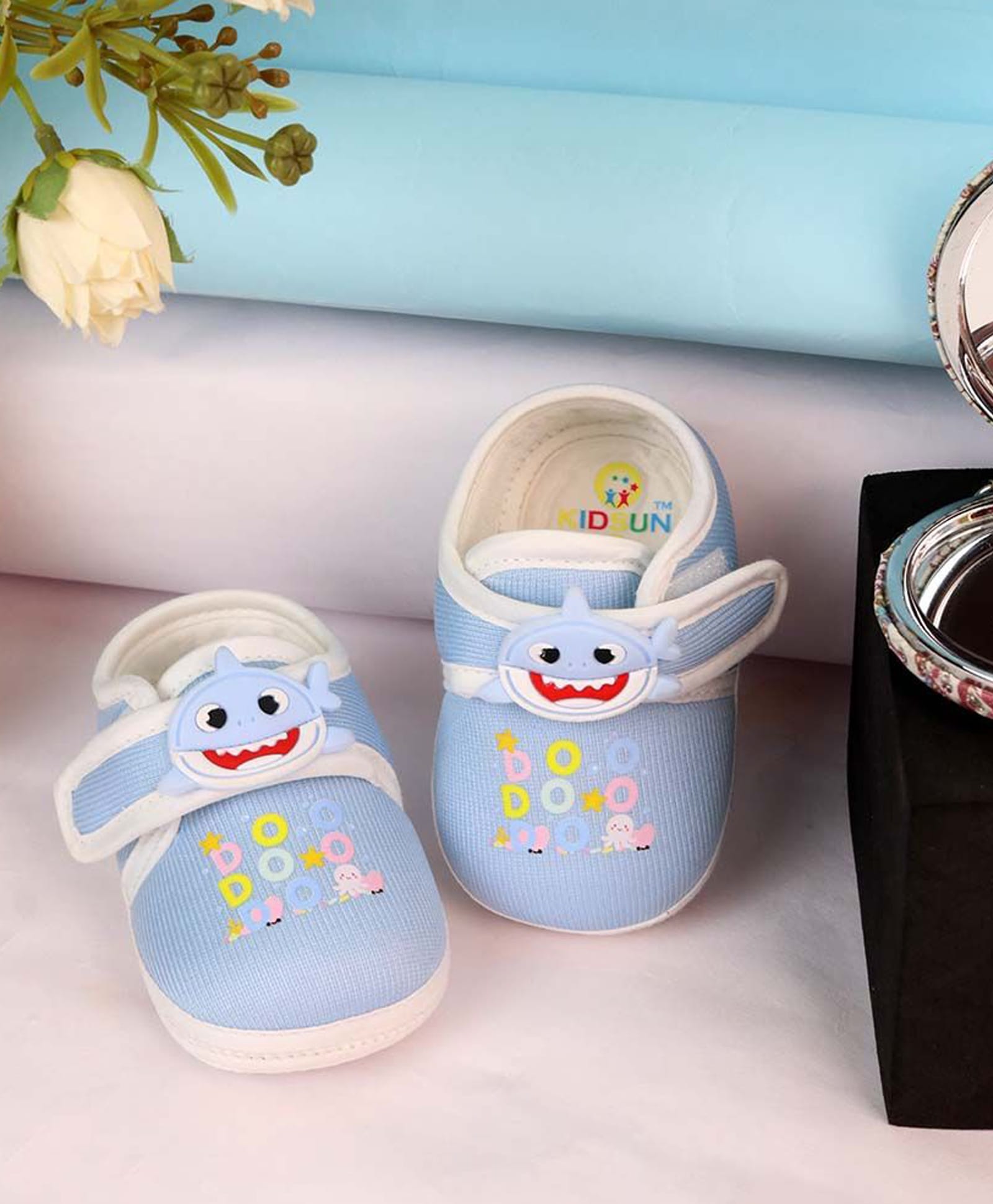 KIDSUN Shark Applique Detailed Velcro Closure Booties - Sky Blue-picture-26