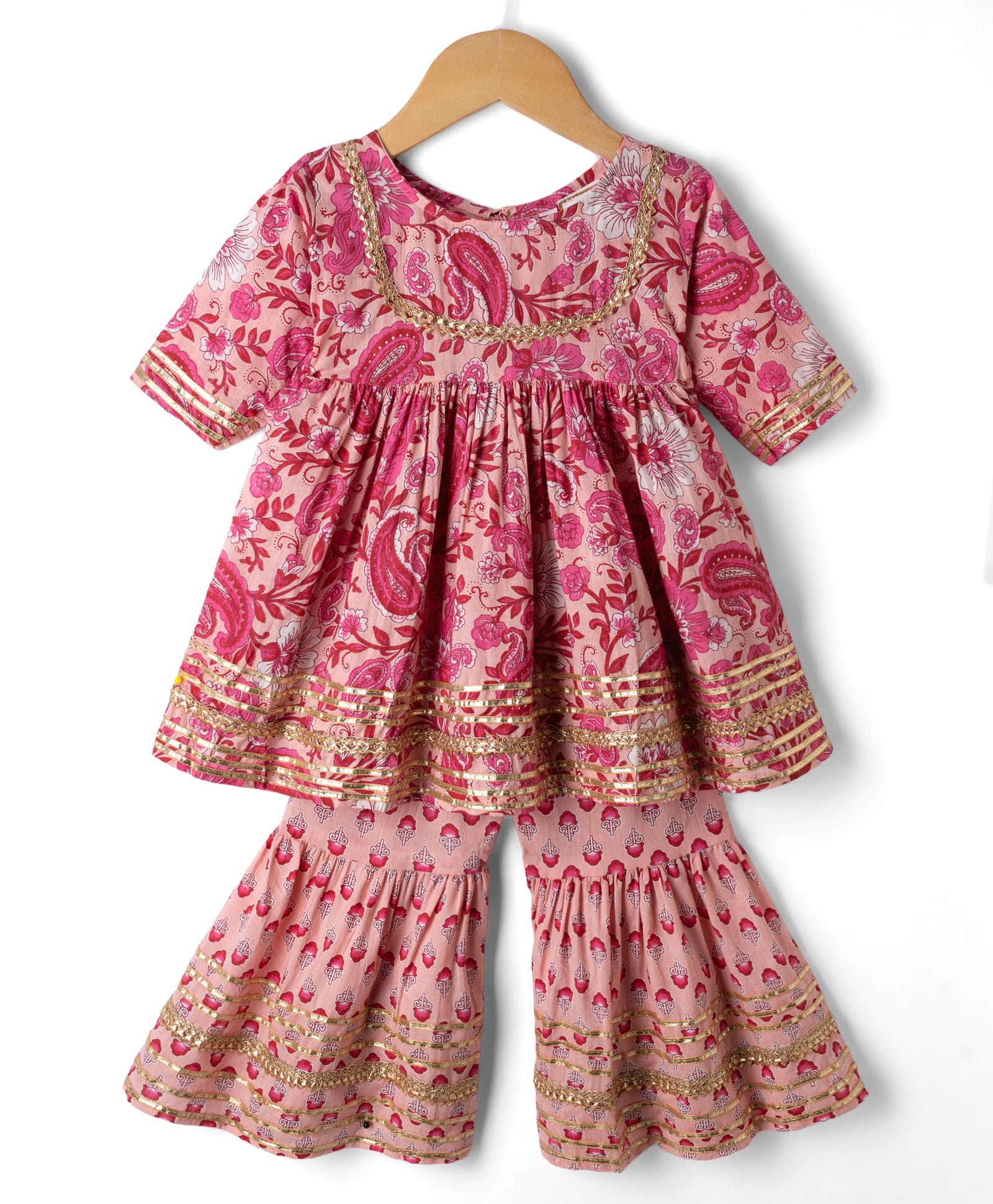 Teentaare Cotton Woven Three Fourth Sleeves Floral Printed Kurti & Gharara Set - Pink-image-48