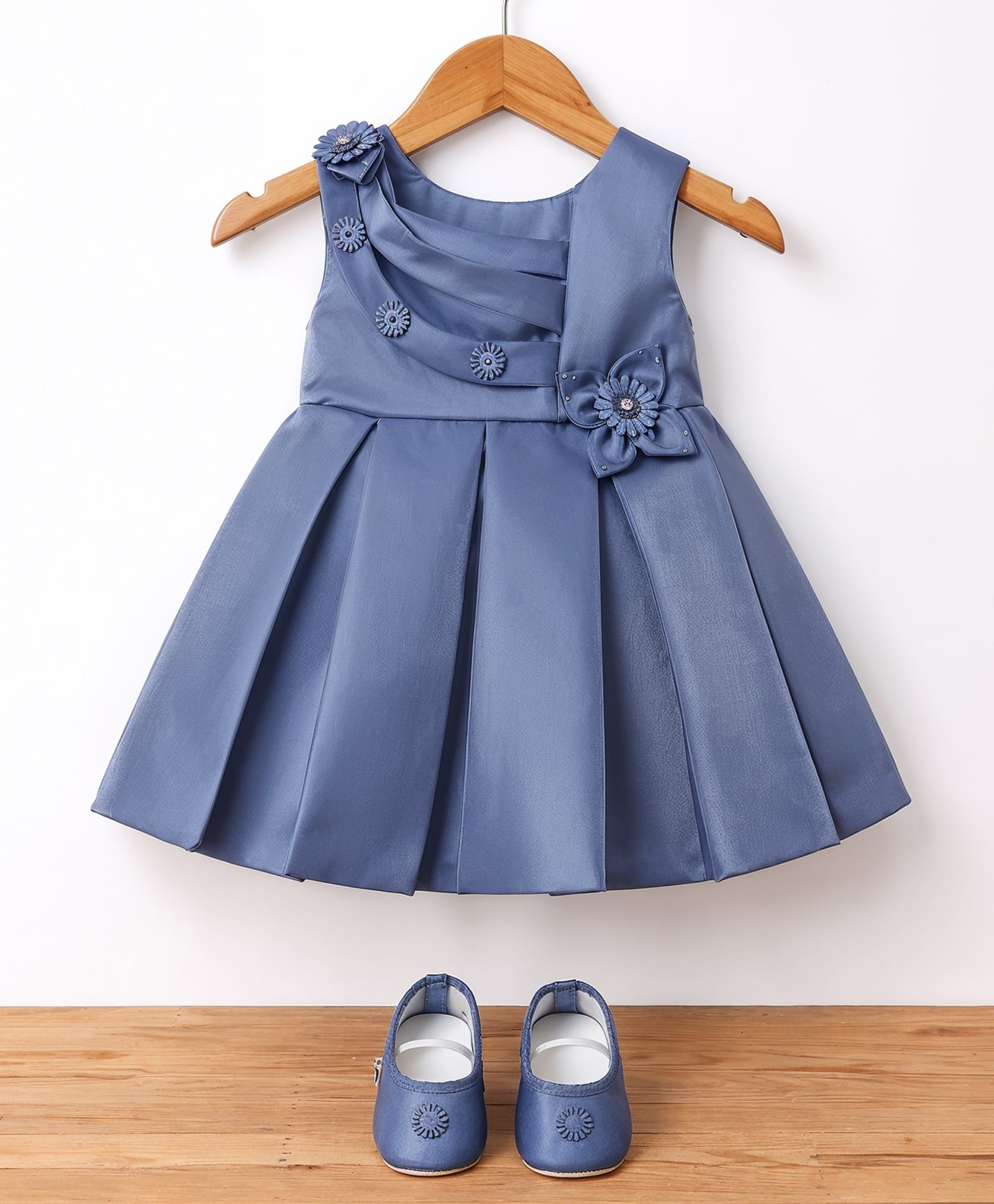 Bluebell Stain Woven Sleeveless Party Dress With Floral Applique - Blue-image-35