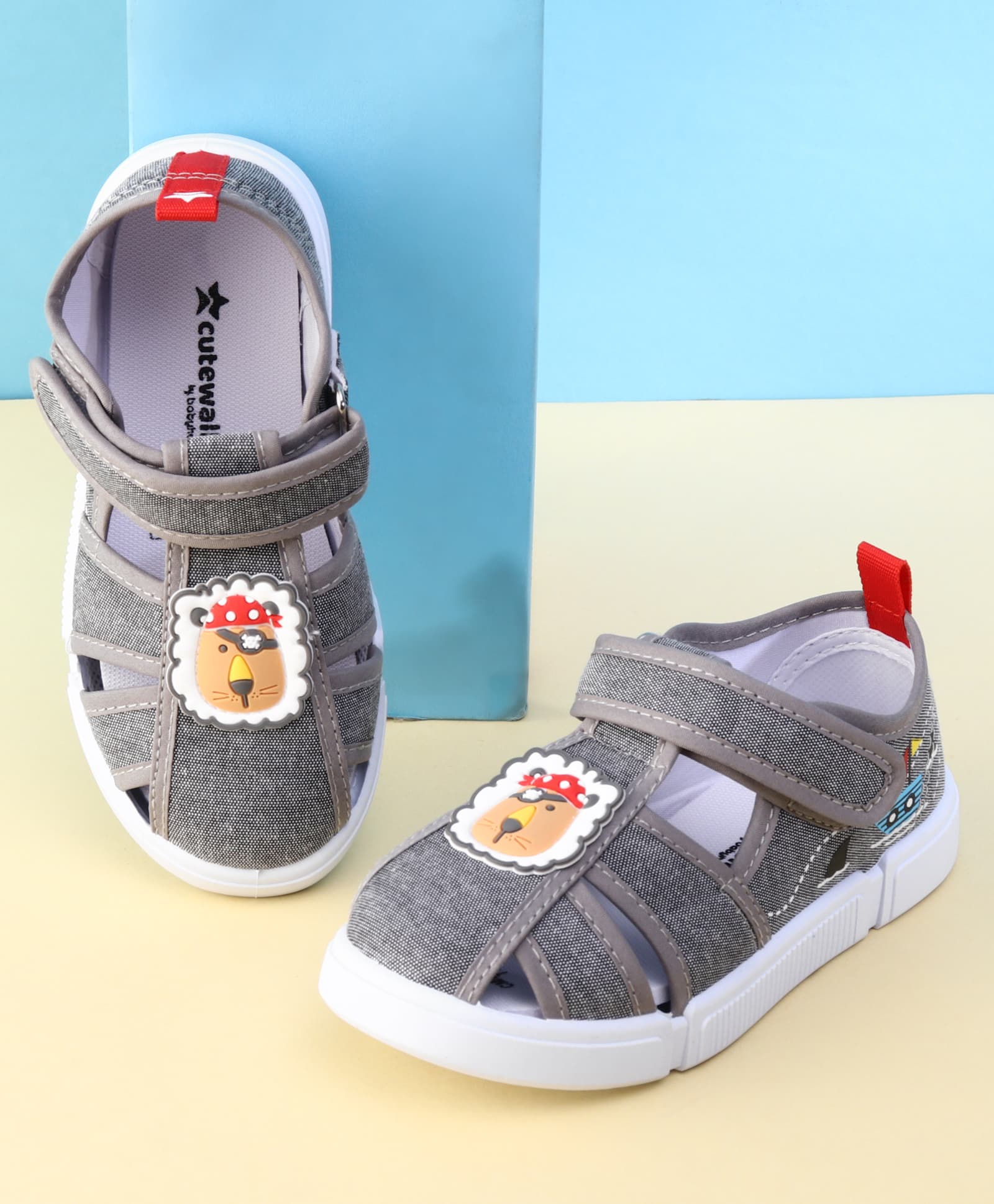 Cute Walk by Babyhug Velcro Closure Sandal With Lion Applique - Grey-picture-27