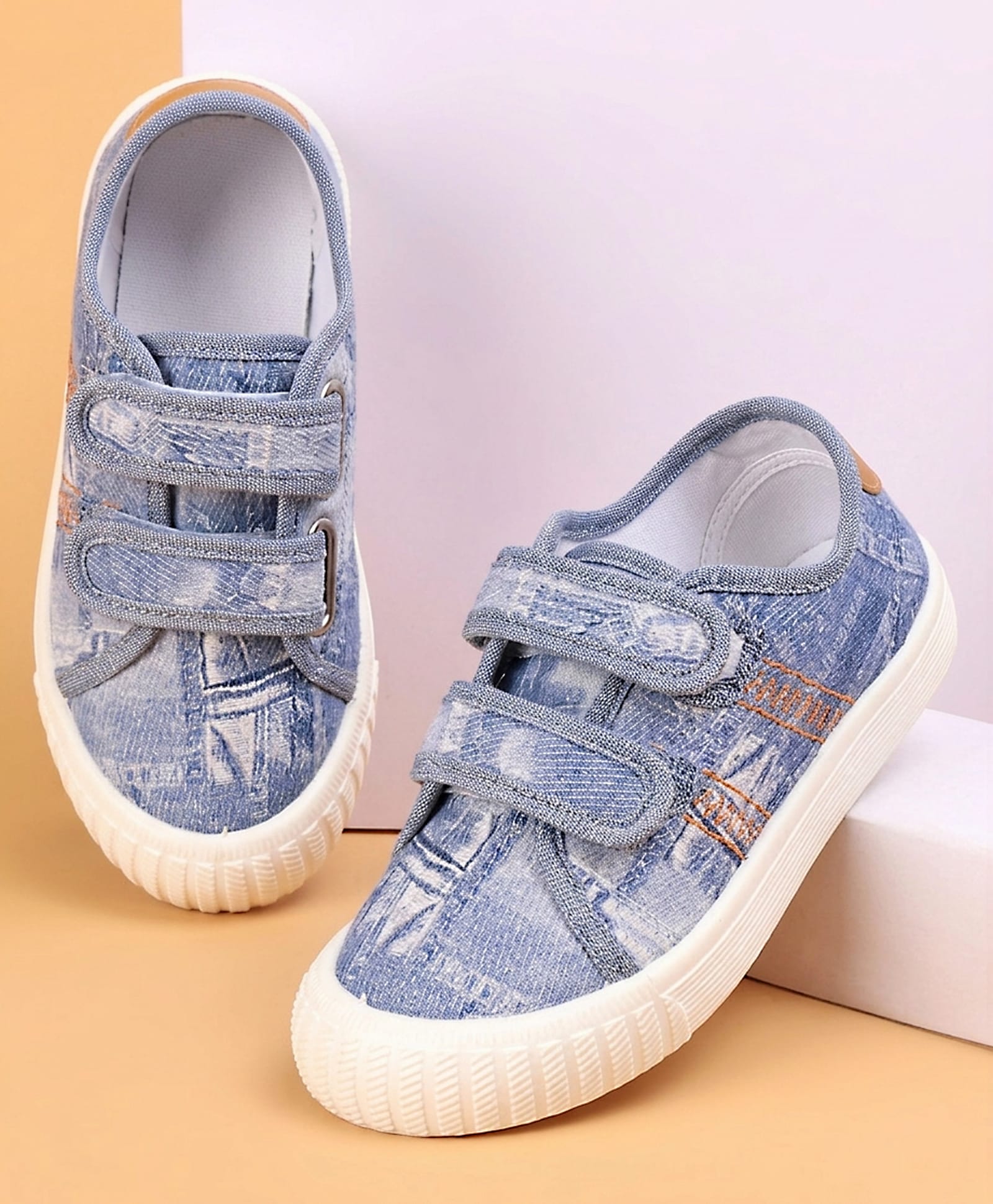 Cute Walk by Babyhug Velcro Closure Casual Shoes With Embroidery Detailing - Blue-picture-20