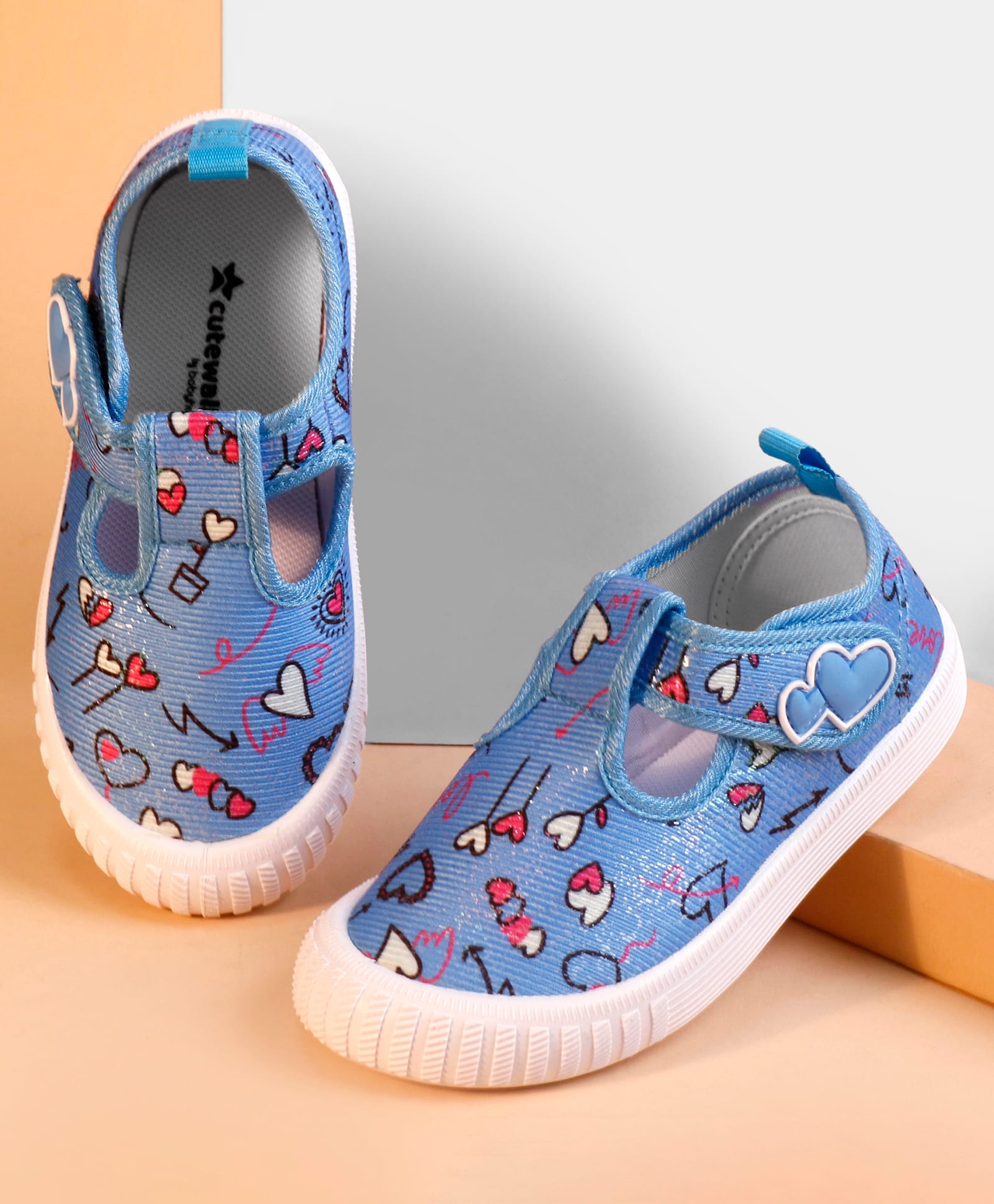 Cute Walk by Babyhug Casual Shoes With Heart Graphics - Blue-picture-2