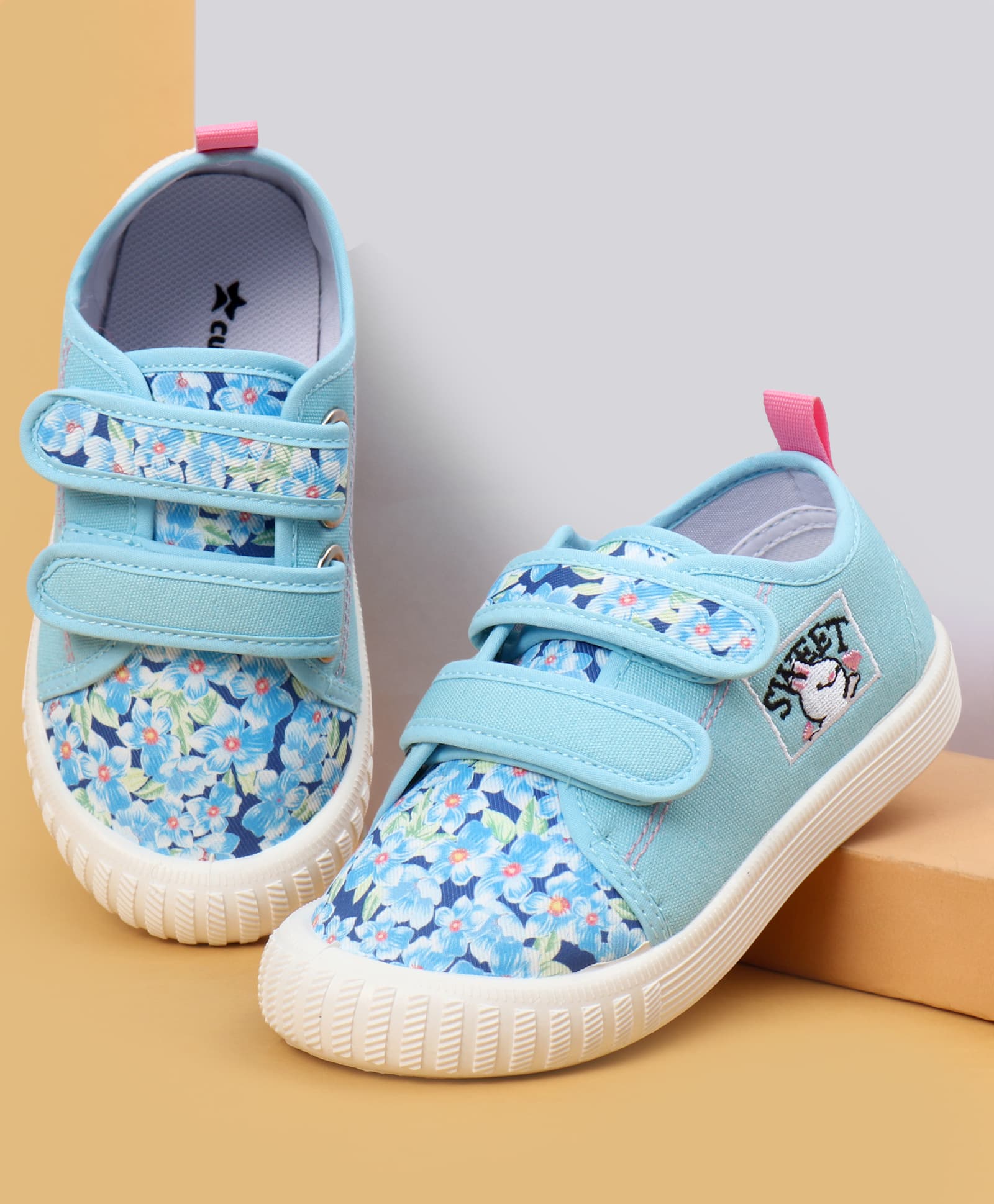 Cute Walk by Babyhug Velcro Closure Floral Printed Casual Shoes - Light Blue-image-48