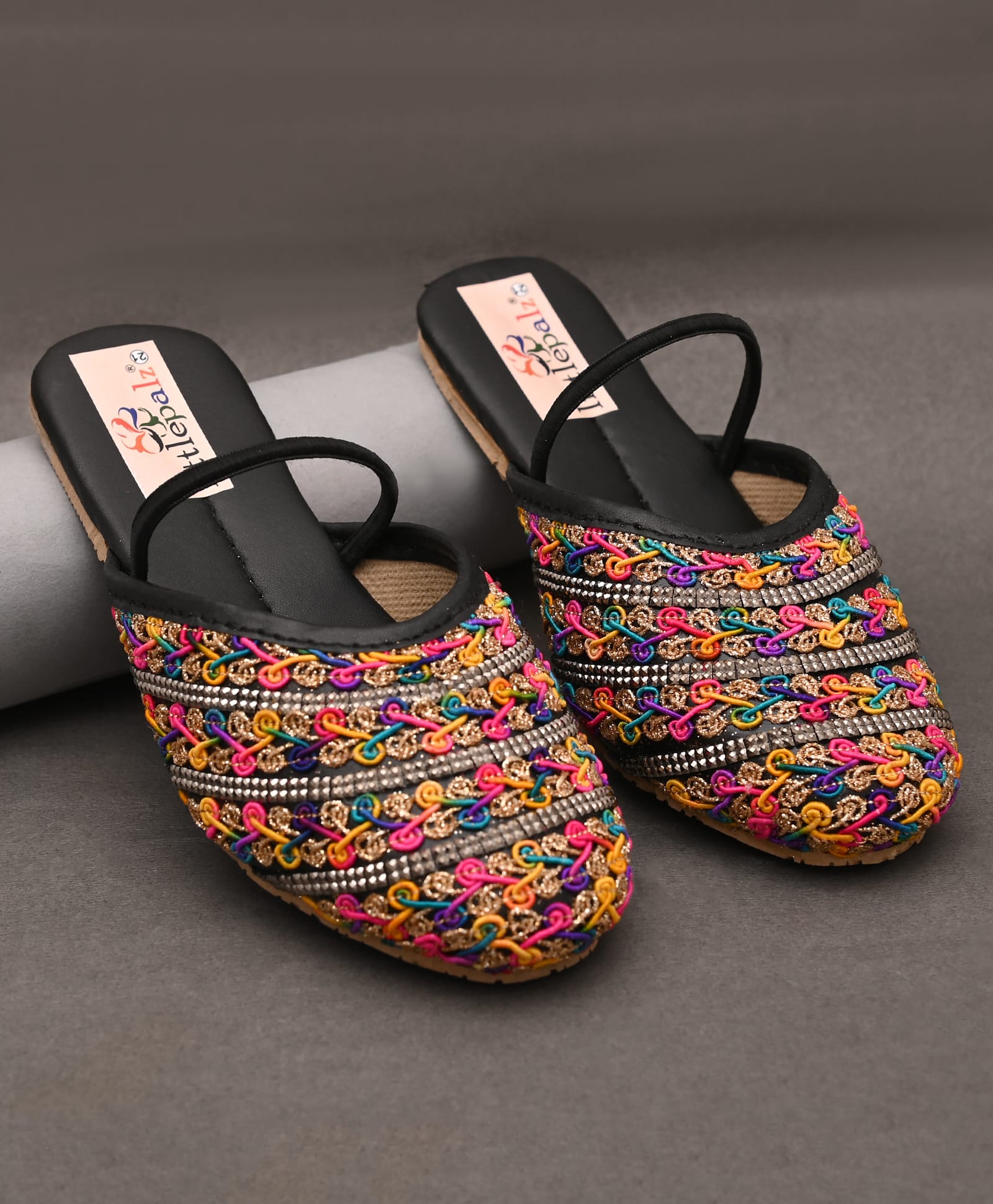 Little Palz Stone Embellished Shimmer Threadwork Detailed Sandals - Black & Multi Colour-image-14