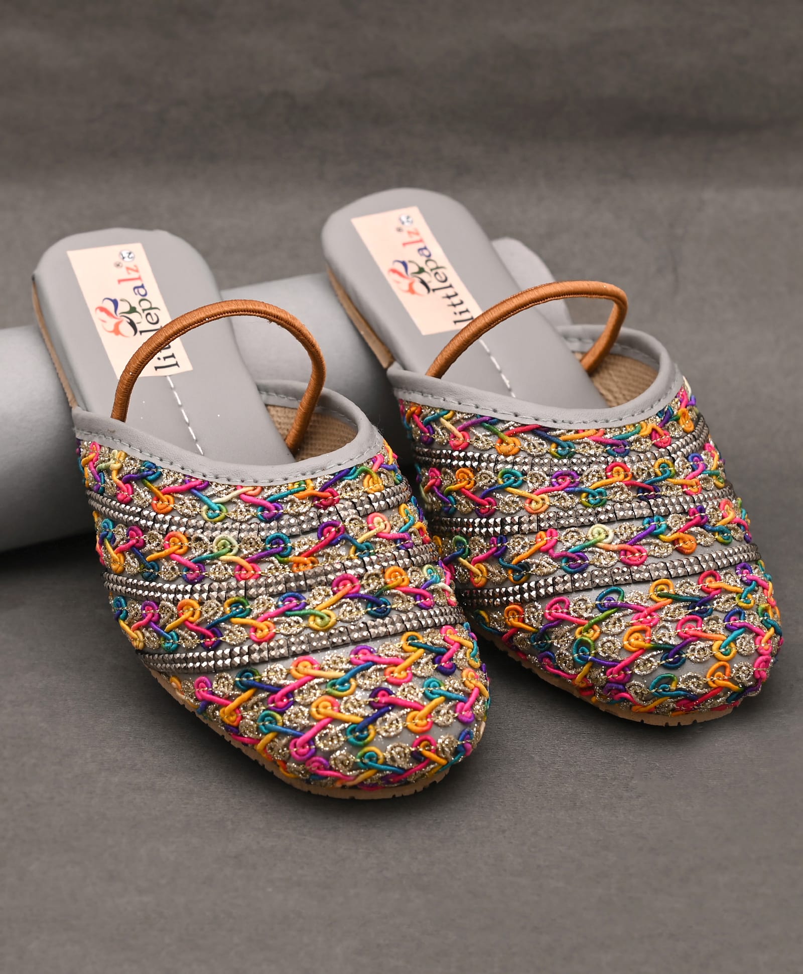 Little Palz Stone Embellished Shimmer Threadwork Detailed Sandals - Grey & Multi Colour-image-4