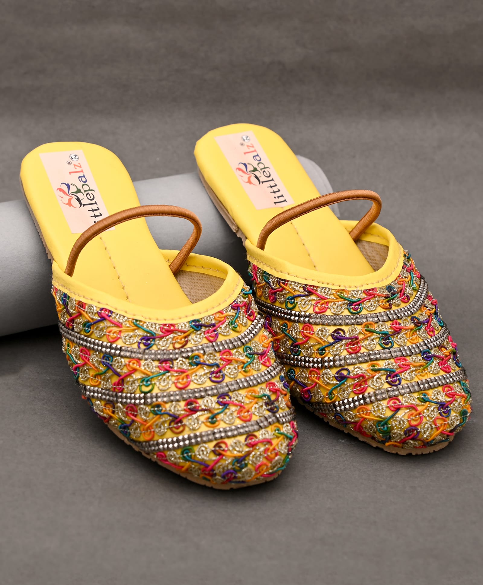 Little Palz Stone Embellished Shimmer Threadwork Detailed Sandals - Yellow & Multi Colour-picture-23
