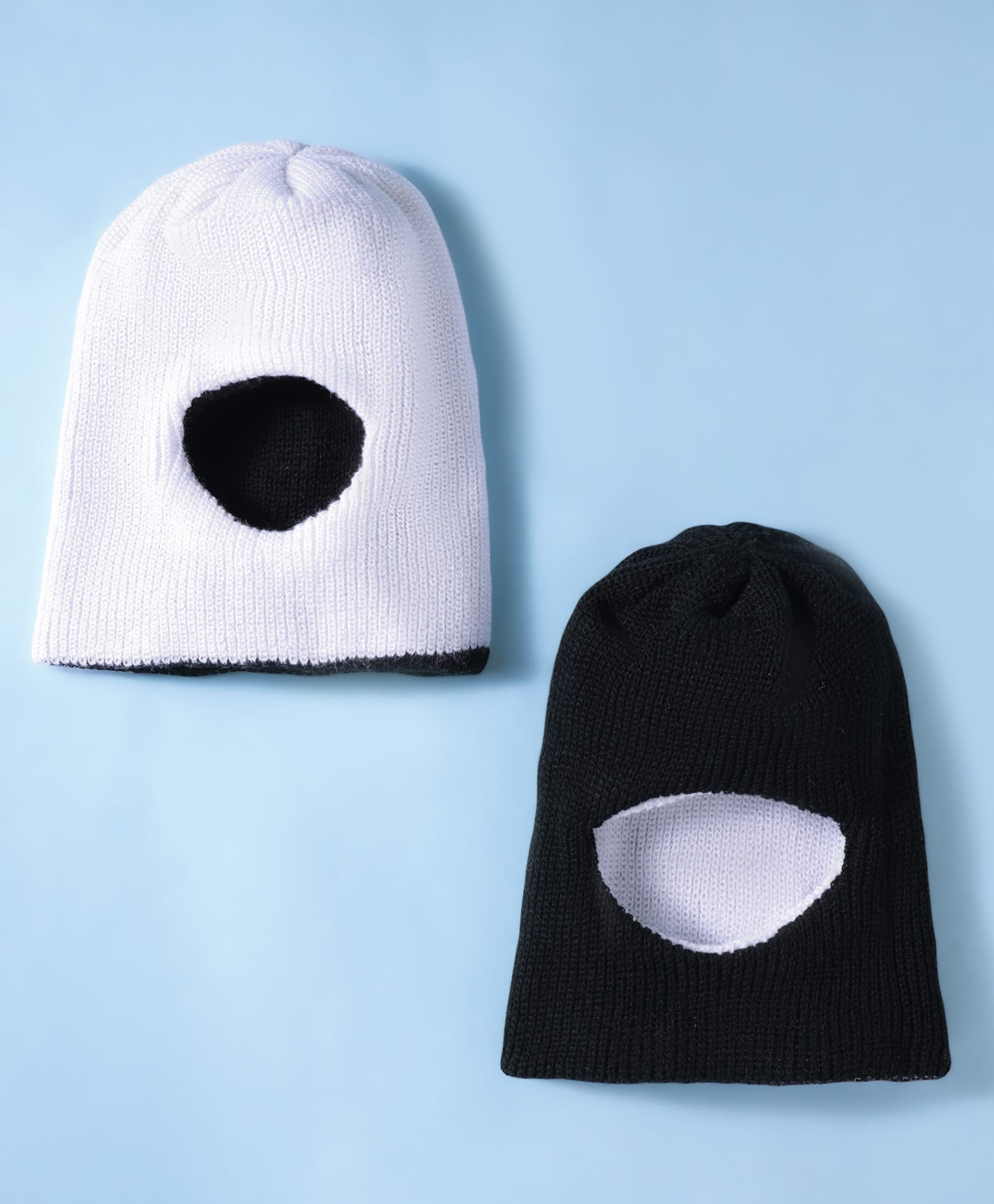 Babyhug Knit Solid Reversible Monkey Cap Black & White - Diameter 11 cm-picture-17