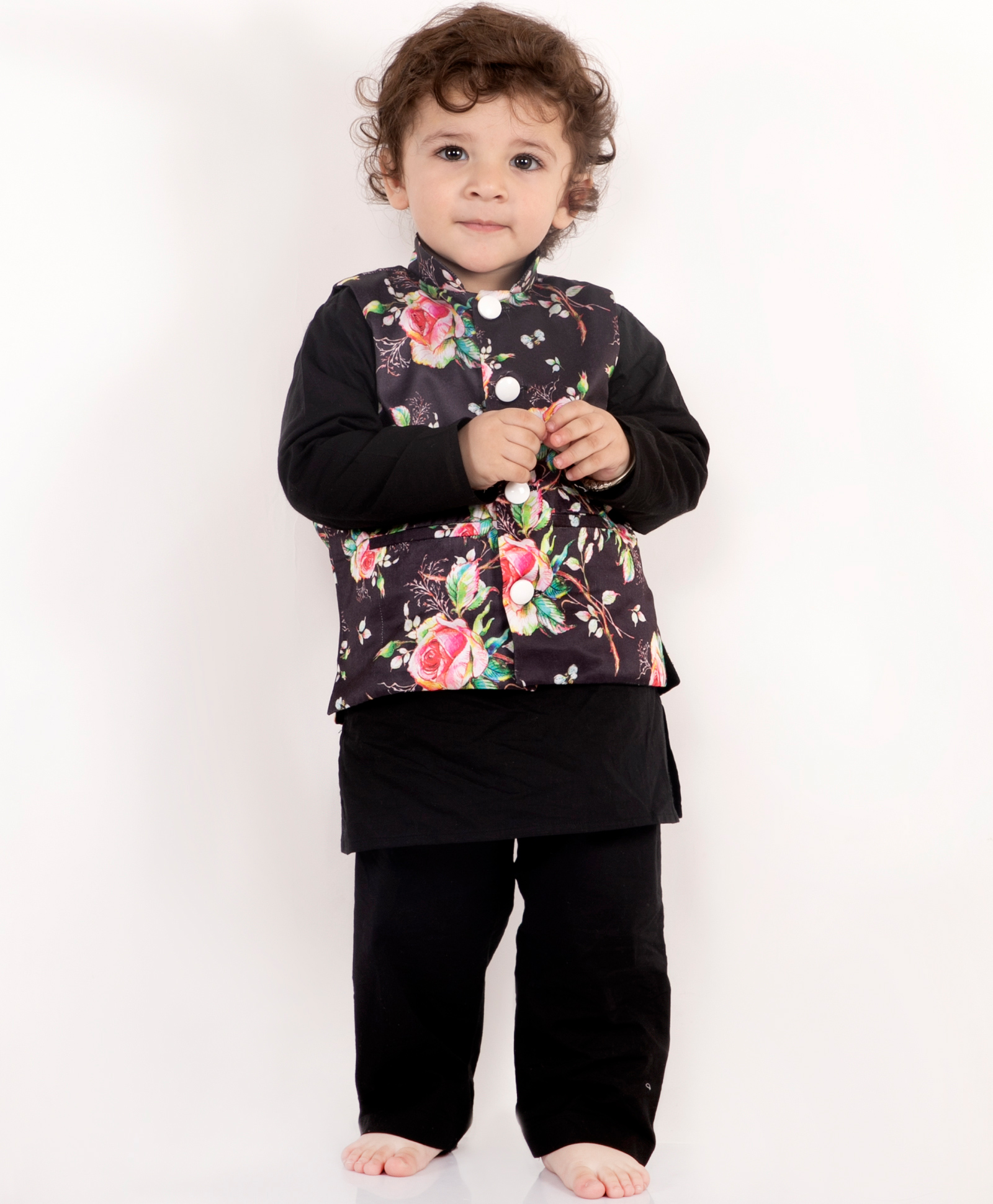 Little Bansi Cotton Knit Full Sleeves Solid Colour Kurta Pajama Set With Floral Printed Nehru Jacket - Black-picture-17