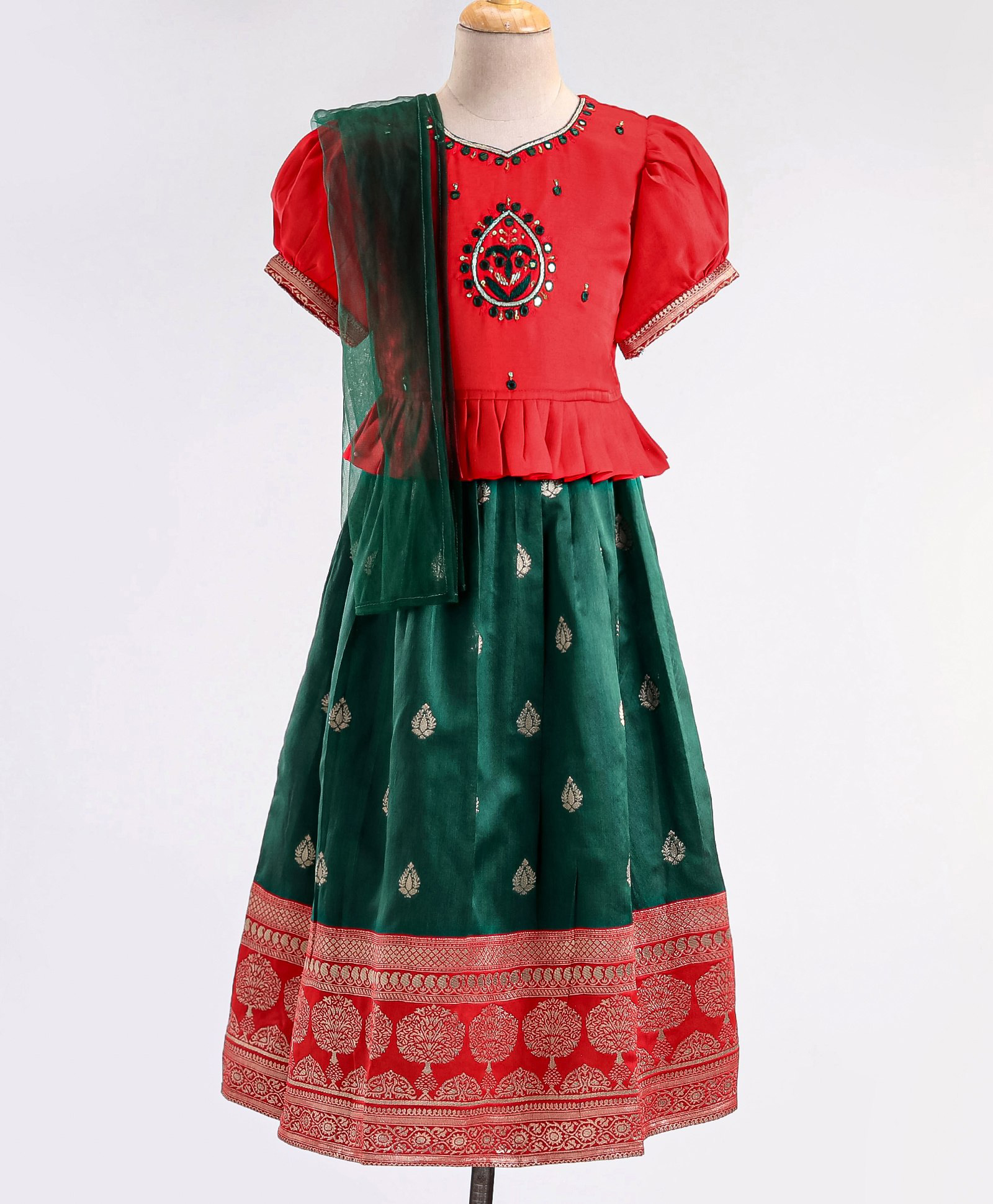 Enfance Silk Knit Half Puff Sleeves Embroidered Choli Lagenga Set With Dupatta -Red-picture-48