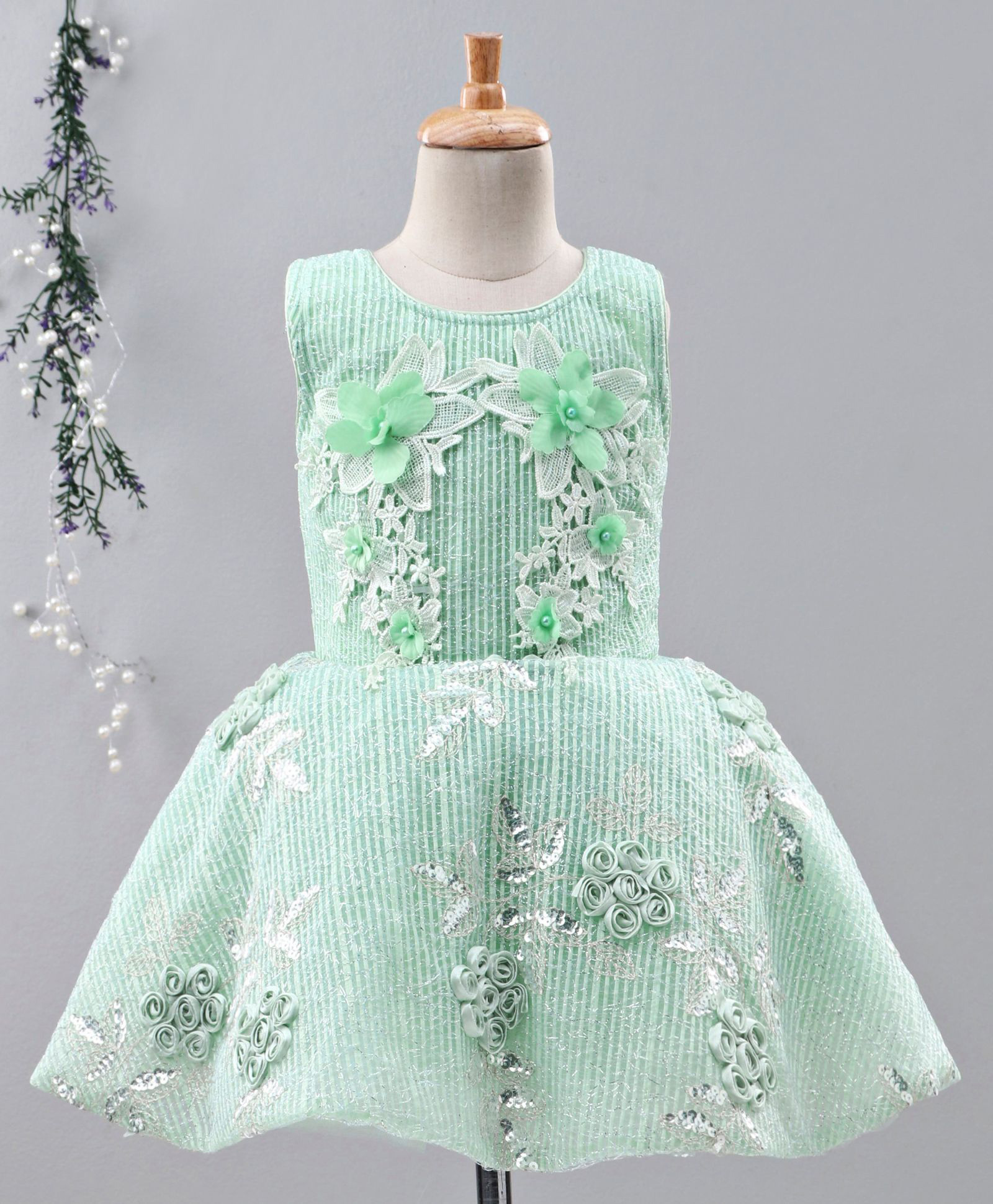 Enfance Net Knit Sleeveless Flower Decorated Party Dress -Light Green-picture-25