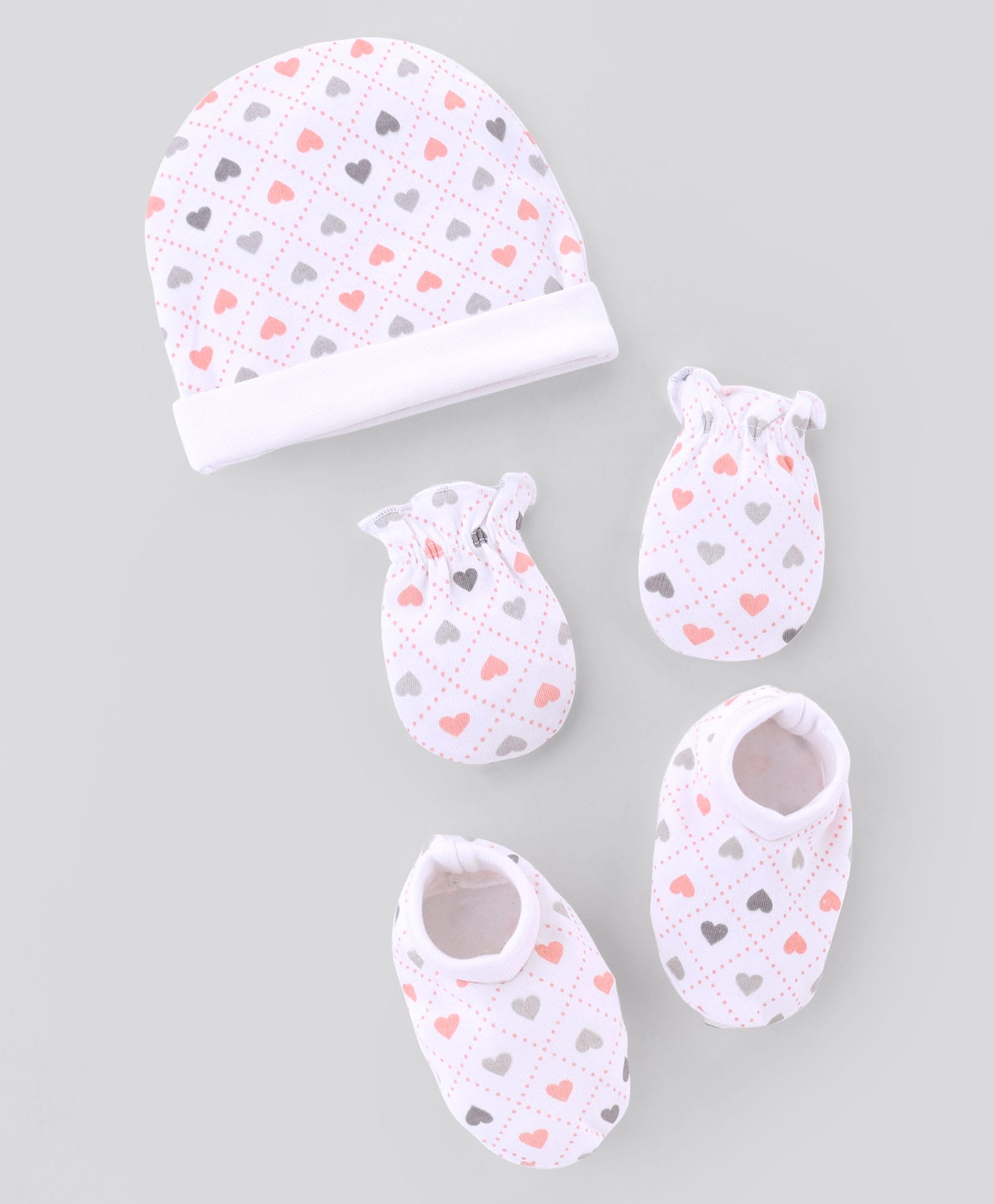 Babyhug 100% Cotton Interlock Knit Caps Mittens & Booties with Heart Print White - Diameter 15 cm-picture-22
