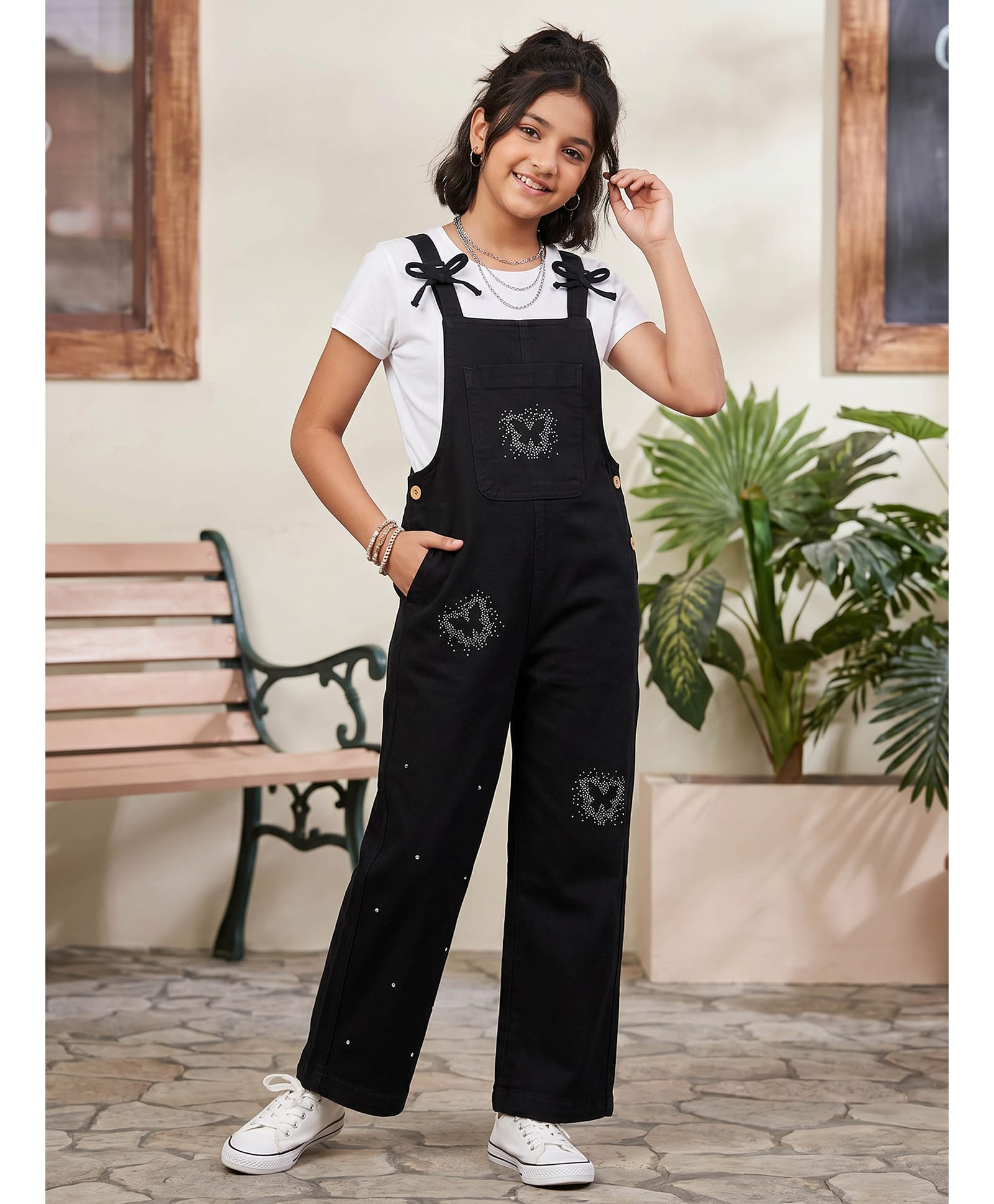 Kiddopanti Denim Woven Sleeveless Stone Embellished Bow Applique Detailed Dungaree - Black-picture-36