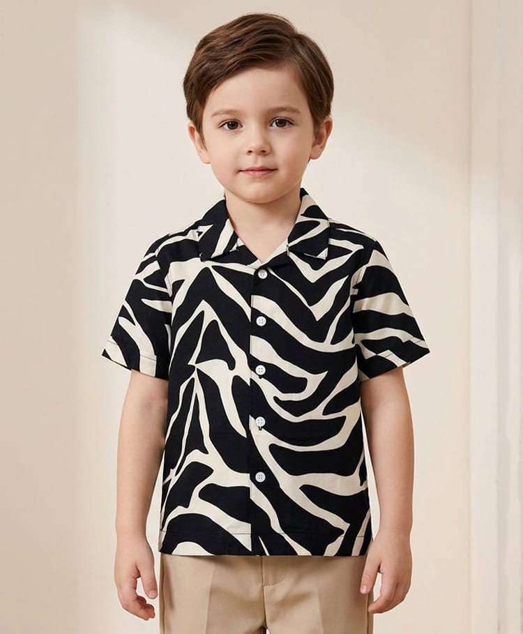 Rikidoos Cotton Woven Half Sleeves Abstract Printed Shirt - Black-picture-38