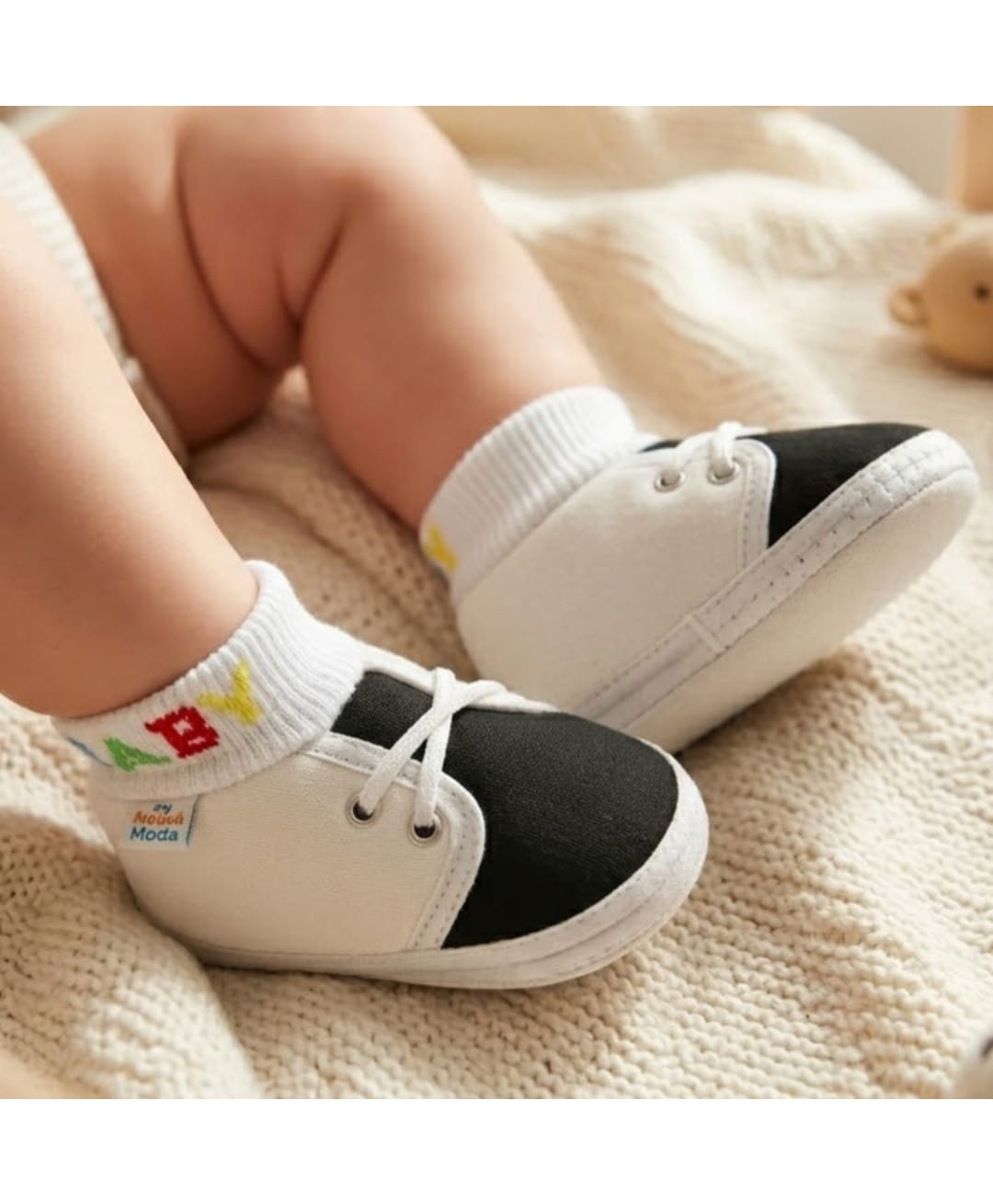 Neska Moda Colour Blocked & Baby Text Designed Booties - White & Black-picture-37