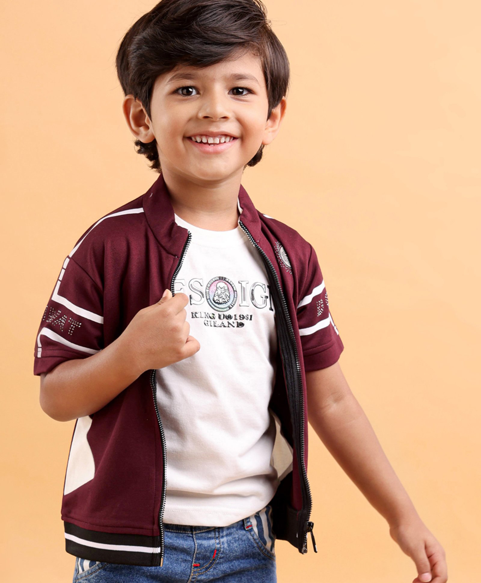 Dapper Dudes Knit Half Sleeves Text Printed Jacket With T-Shirt - Wine-image-32