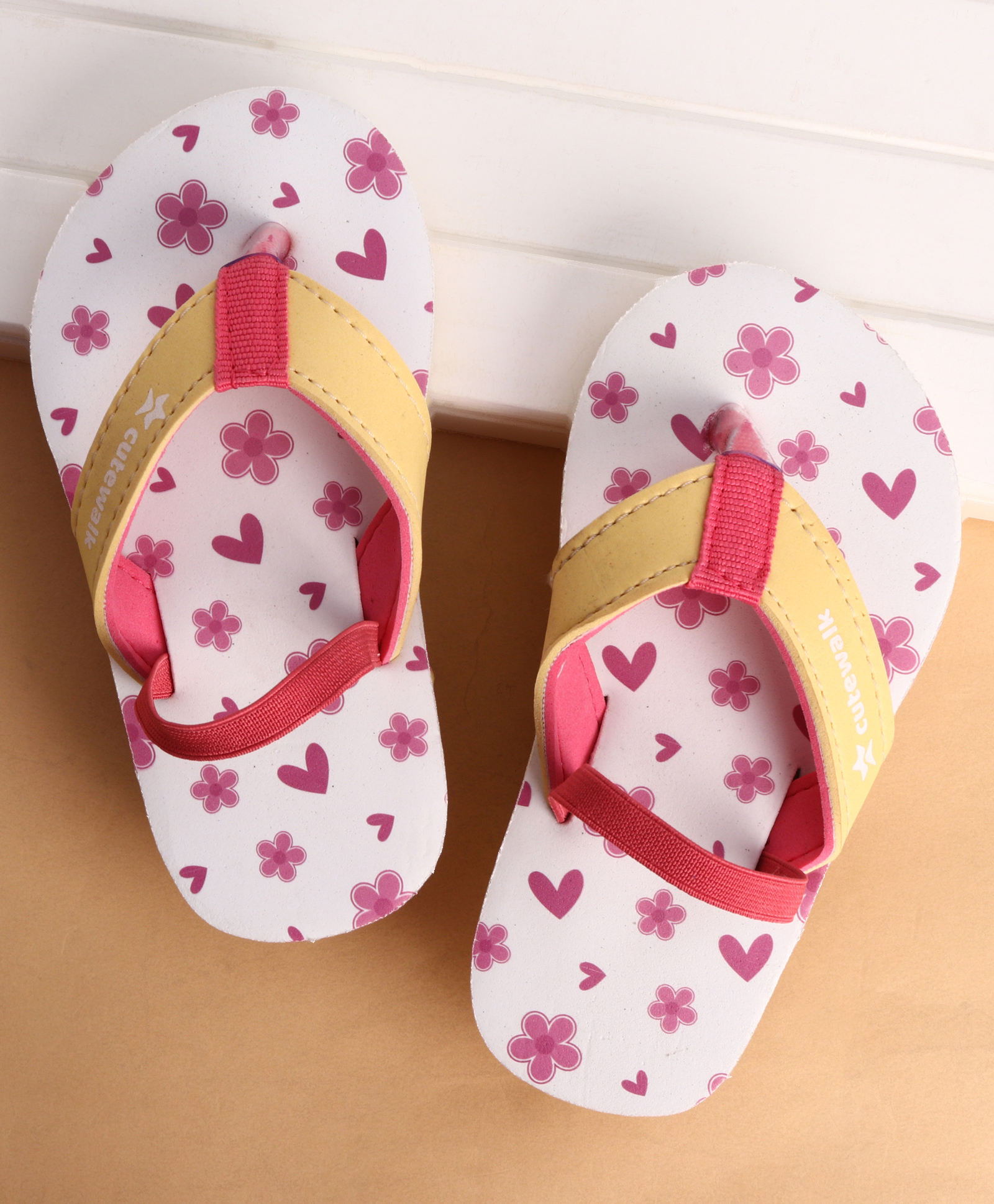 Cute Walk by Babyhug Back Strap Closure Flip Flops With Floral Print - White & Pink-picture-20