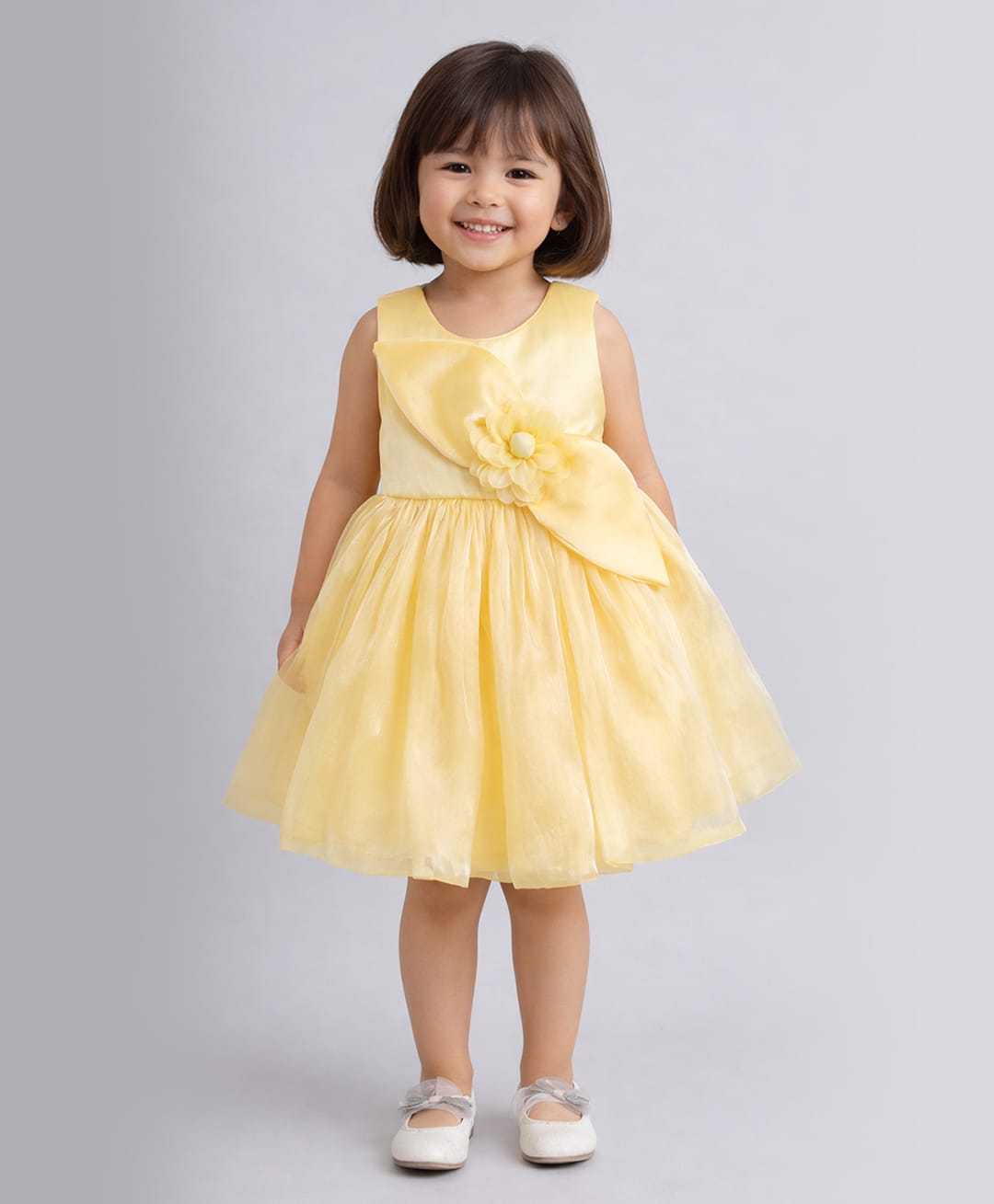The Magic Wand Woven Sleeveless Flared Party Dress With Floral Applique - Yellow-picture-46
