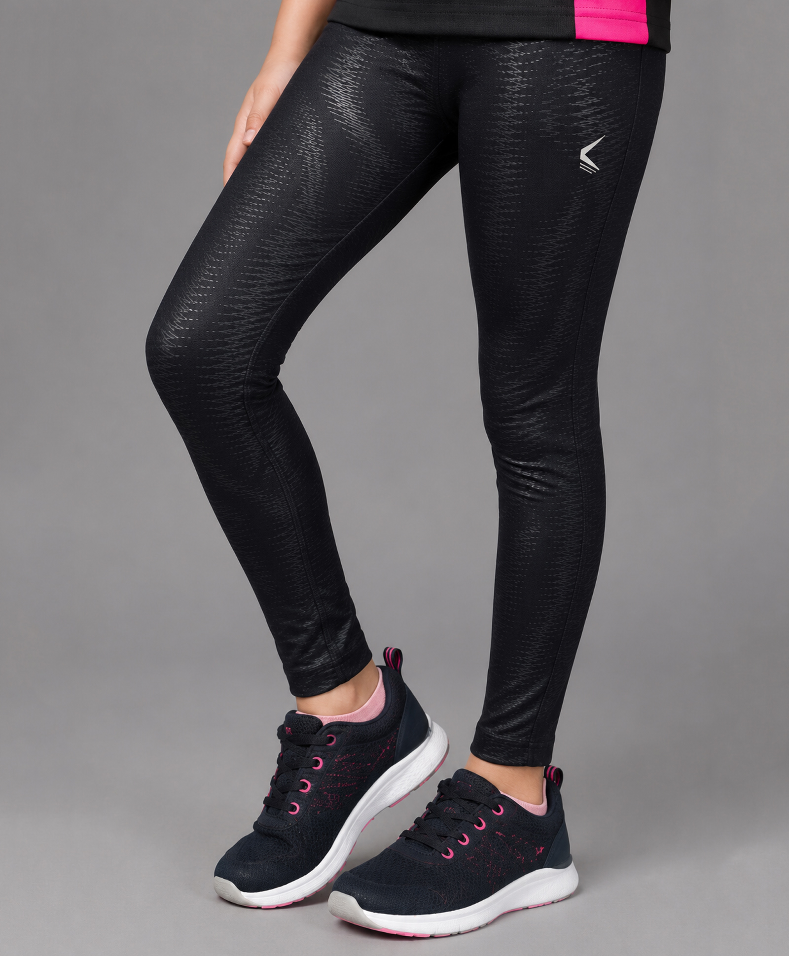 Trainiks Knit Solid Leggings - Black-image-44
