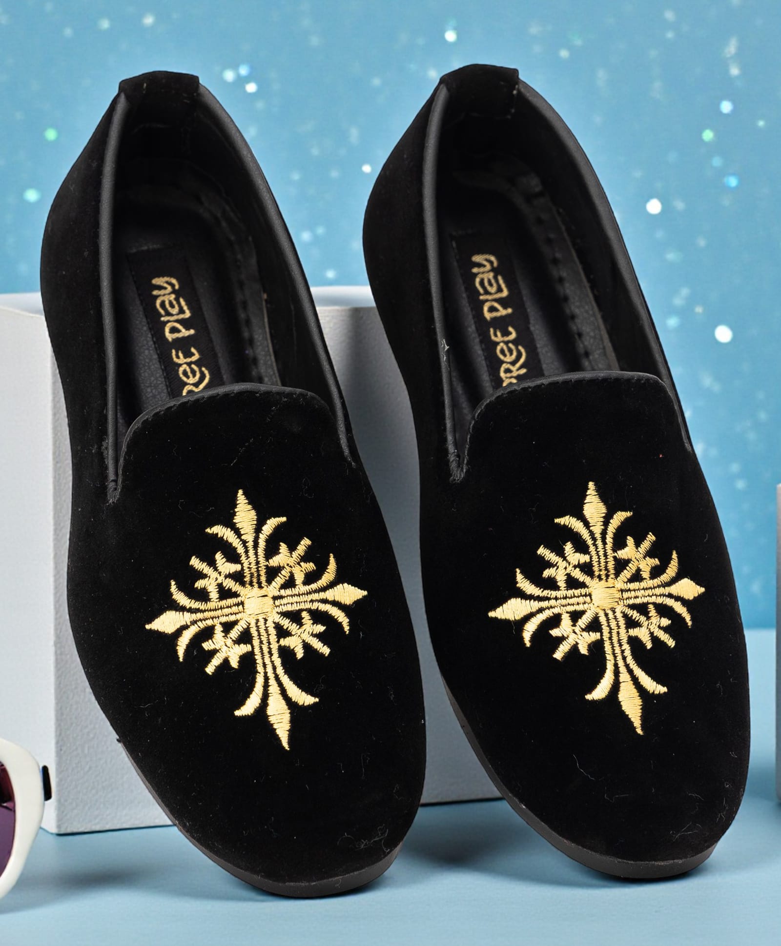 Freeplay Abstract Design Embroidered Loafers - Black-picture-16